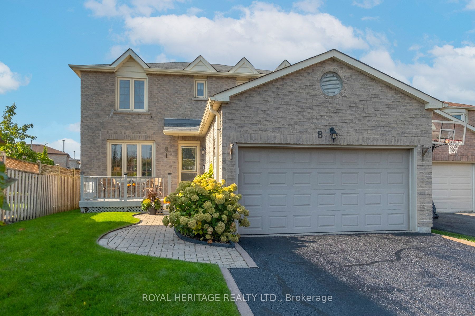8 Dakin Drive Property Photo 1