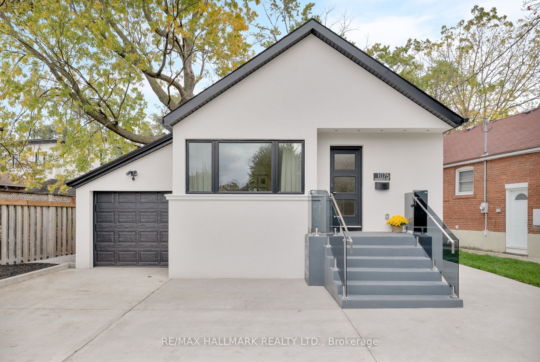 1075 Greenwood Avenue Property Photo 1
