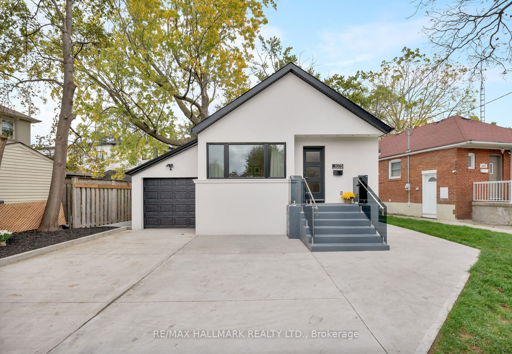 1075 Greenwood Avenue Property Photo 2
