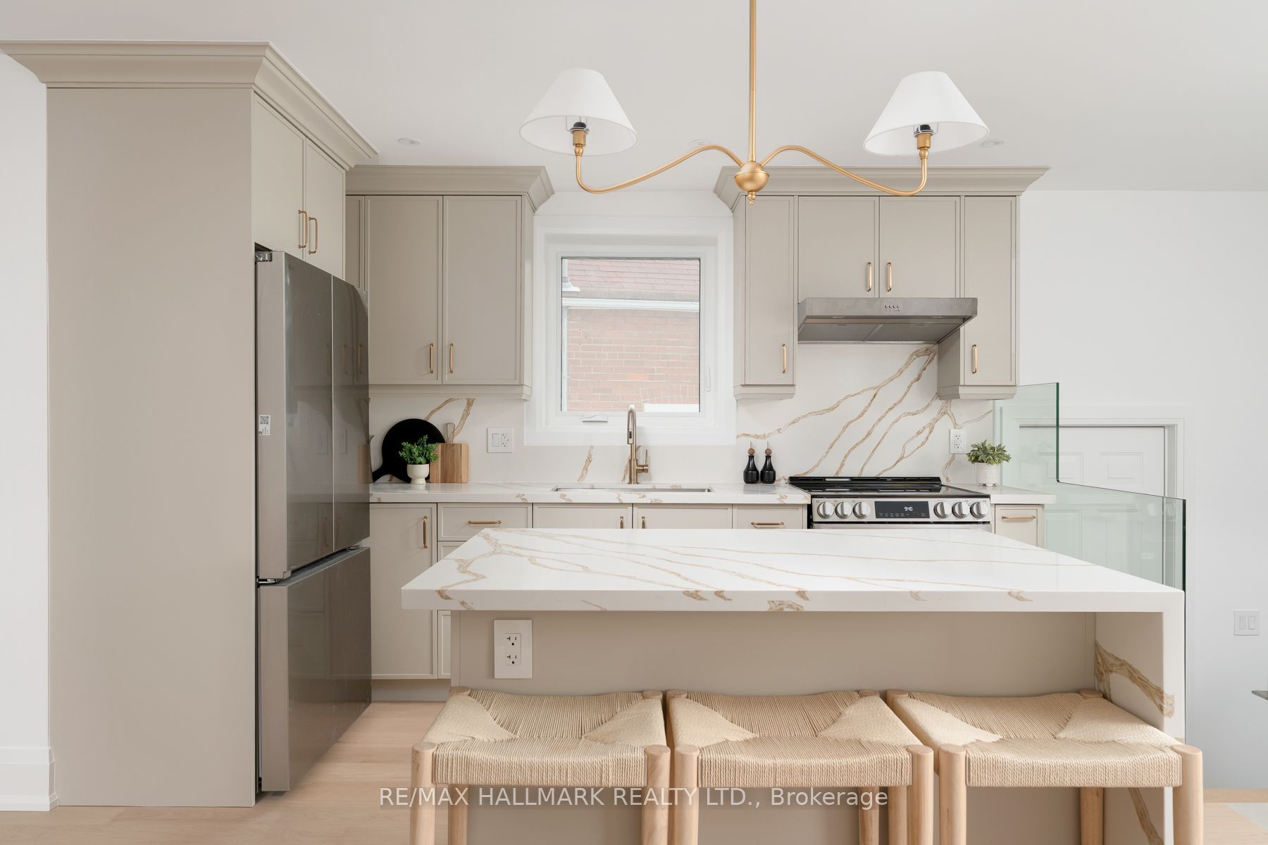 1075 Greenwood Avenue Property Photo 11