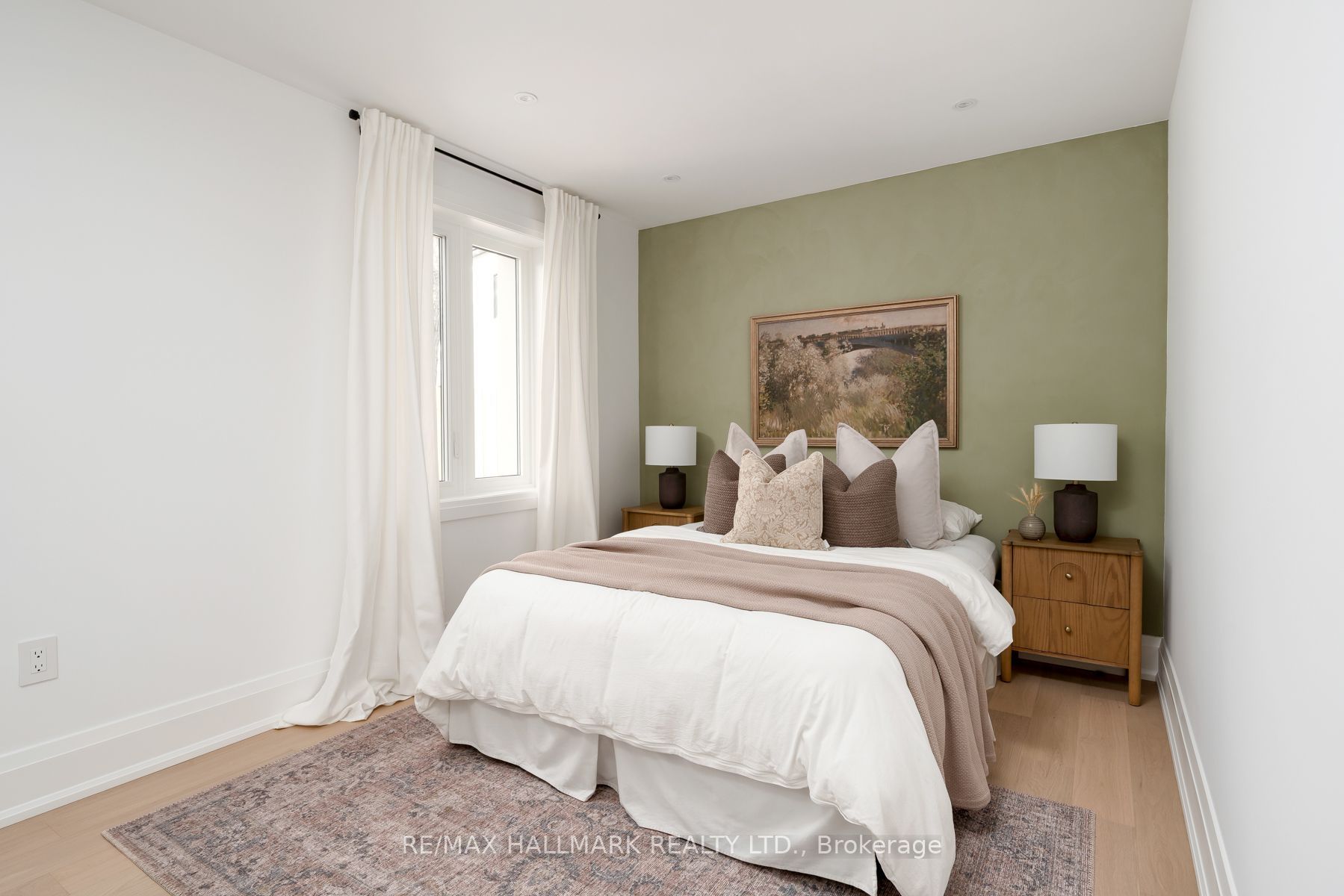 1075 Greenwood Avenue Property Photo 20