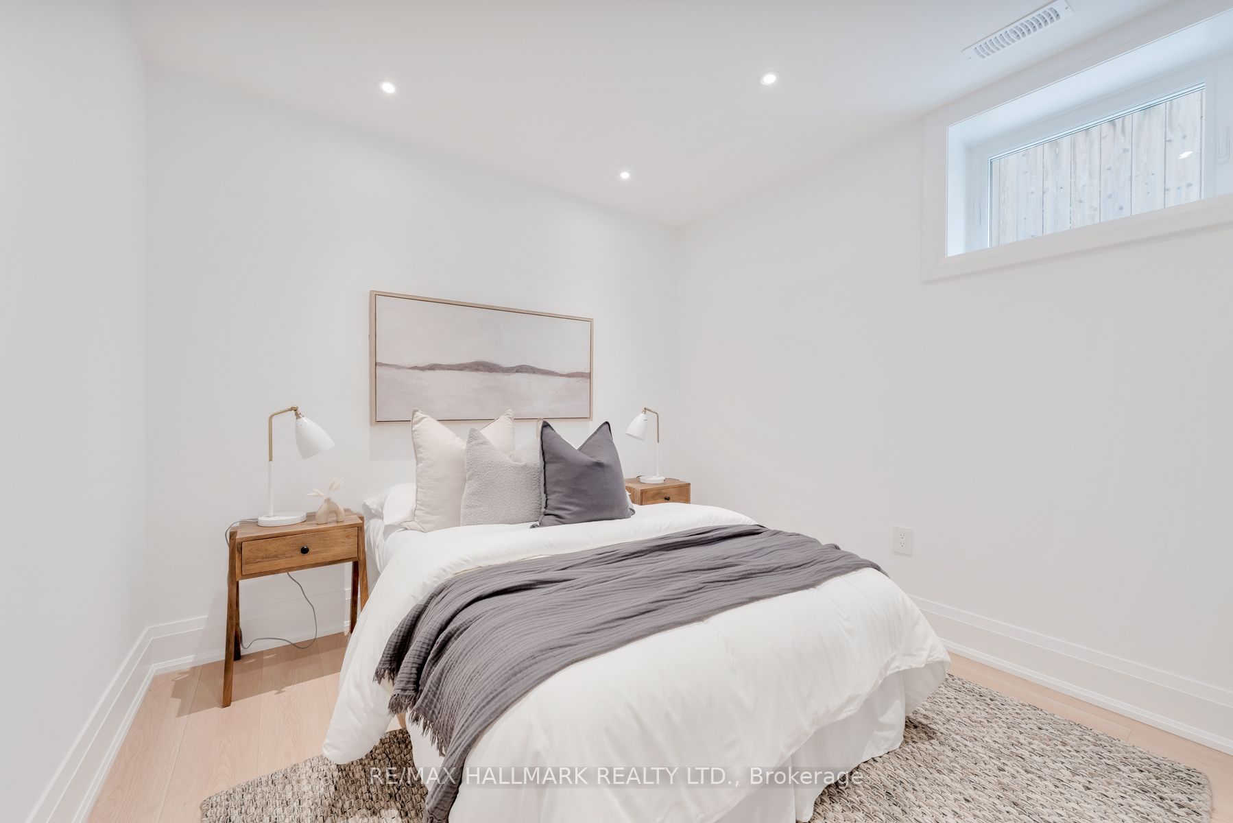 1075 Greenwood Avenue Property Photo 37