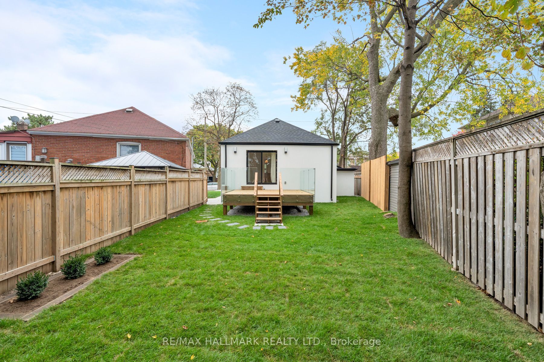 1075 Greenwood Avenue Property Photo 41