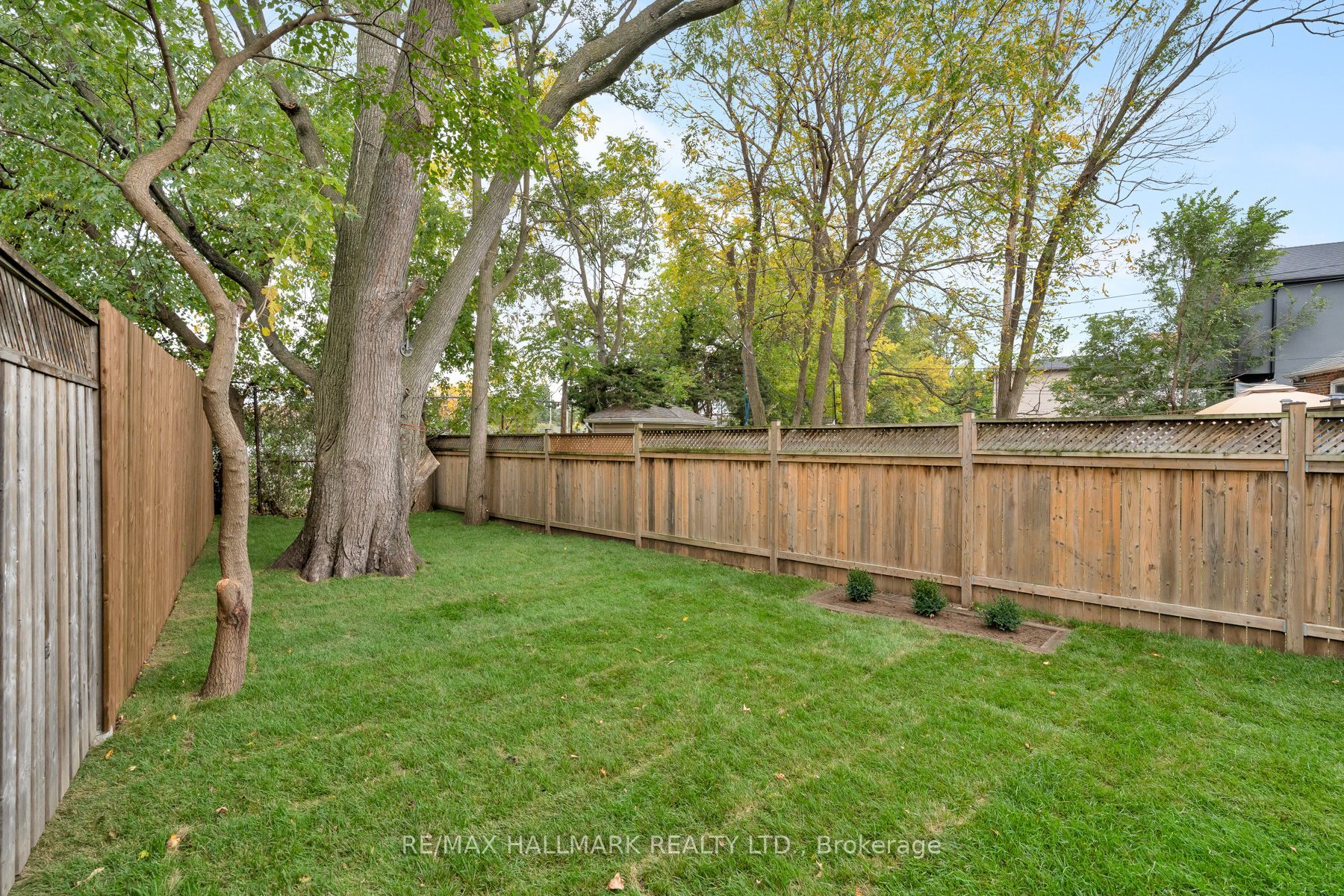 1075 Greenwood Avenue Property Photo 42