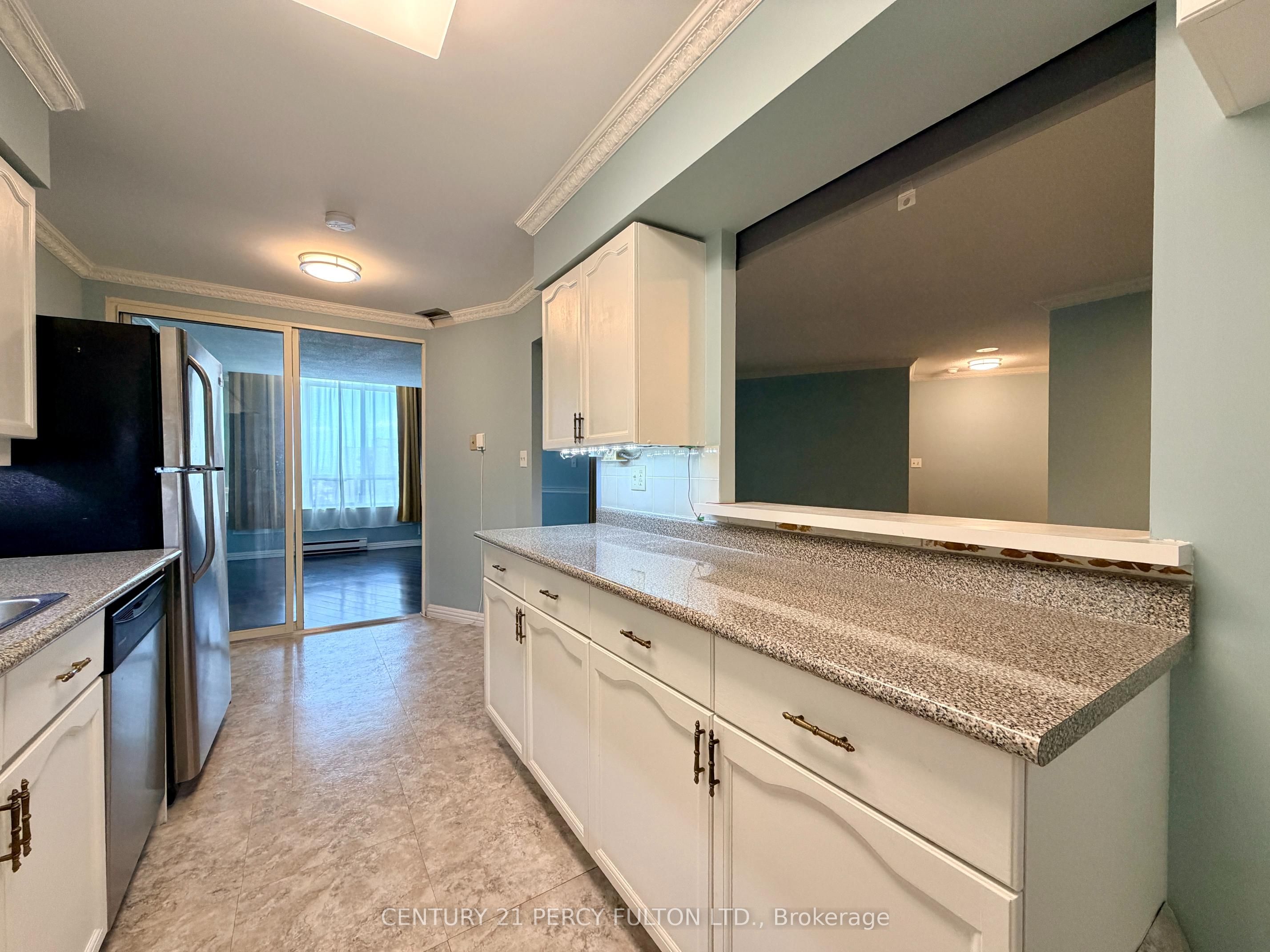 175 Bamburgh Circle Ph12 Property Photo 9