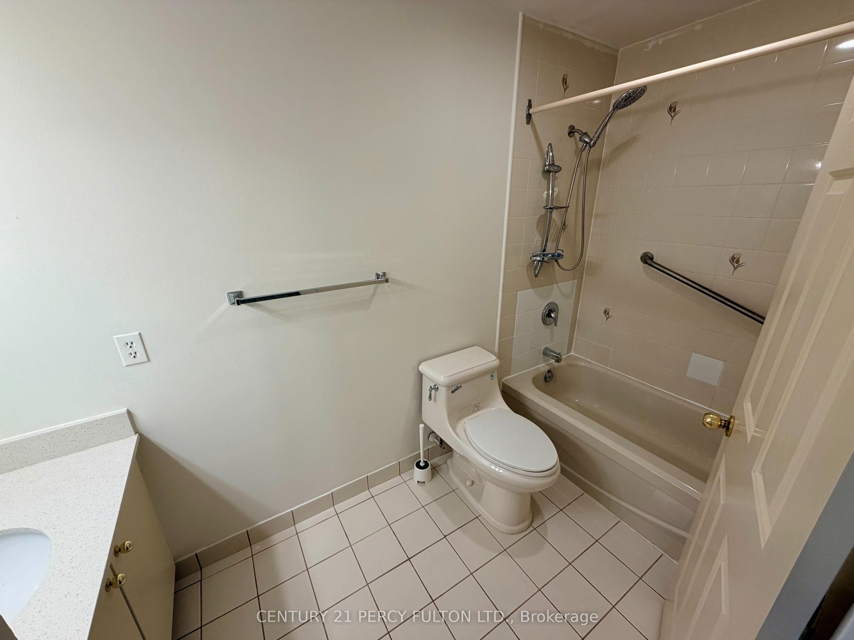 175 Bamburgh Circle Ph12 Property Photo 21