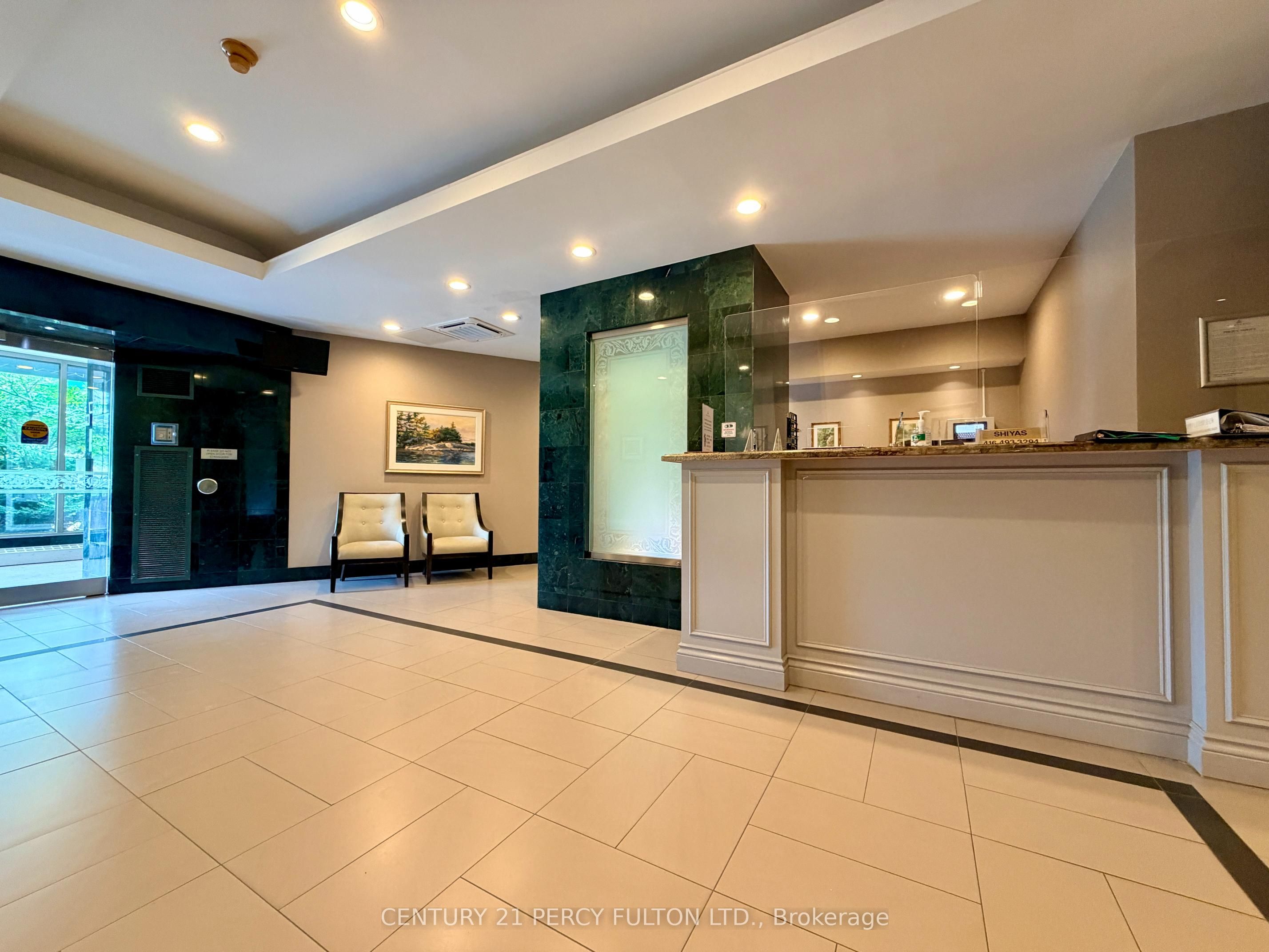 175 Bamburgh Circle Ph12 Property Photo 26