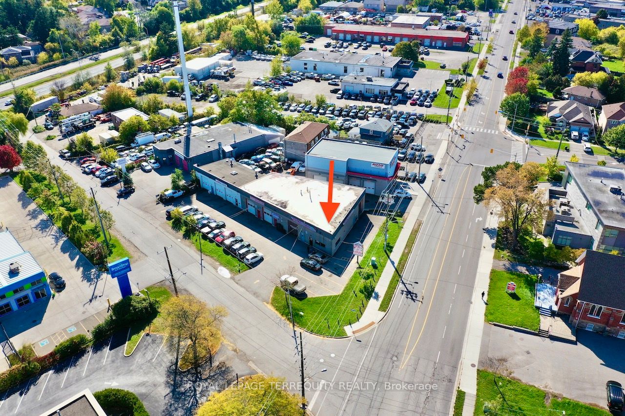 518 Centennial Road N 1