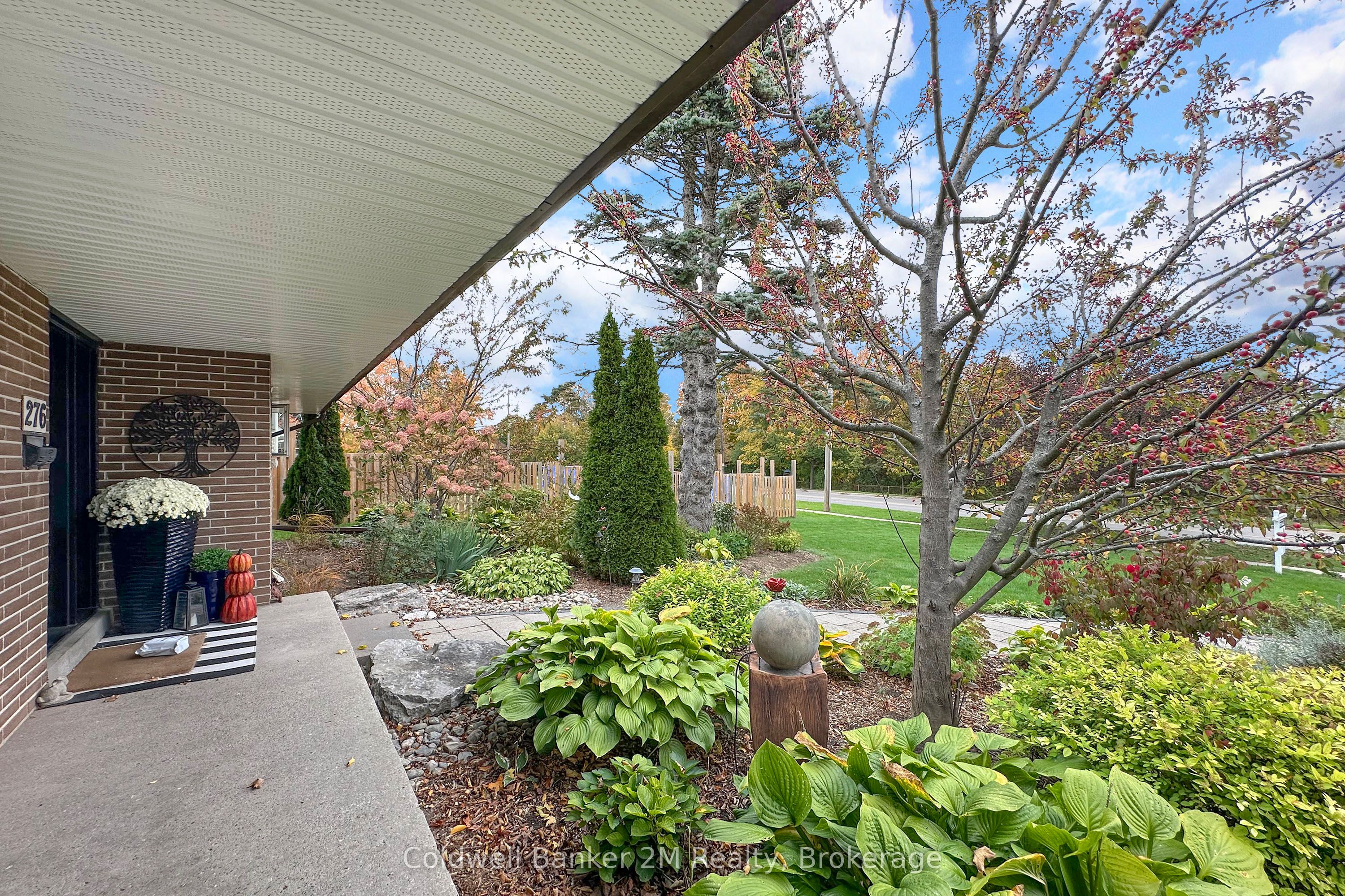 276 Park Road N Property Photo 4