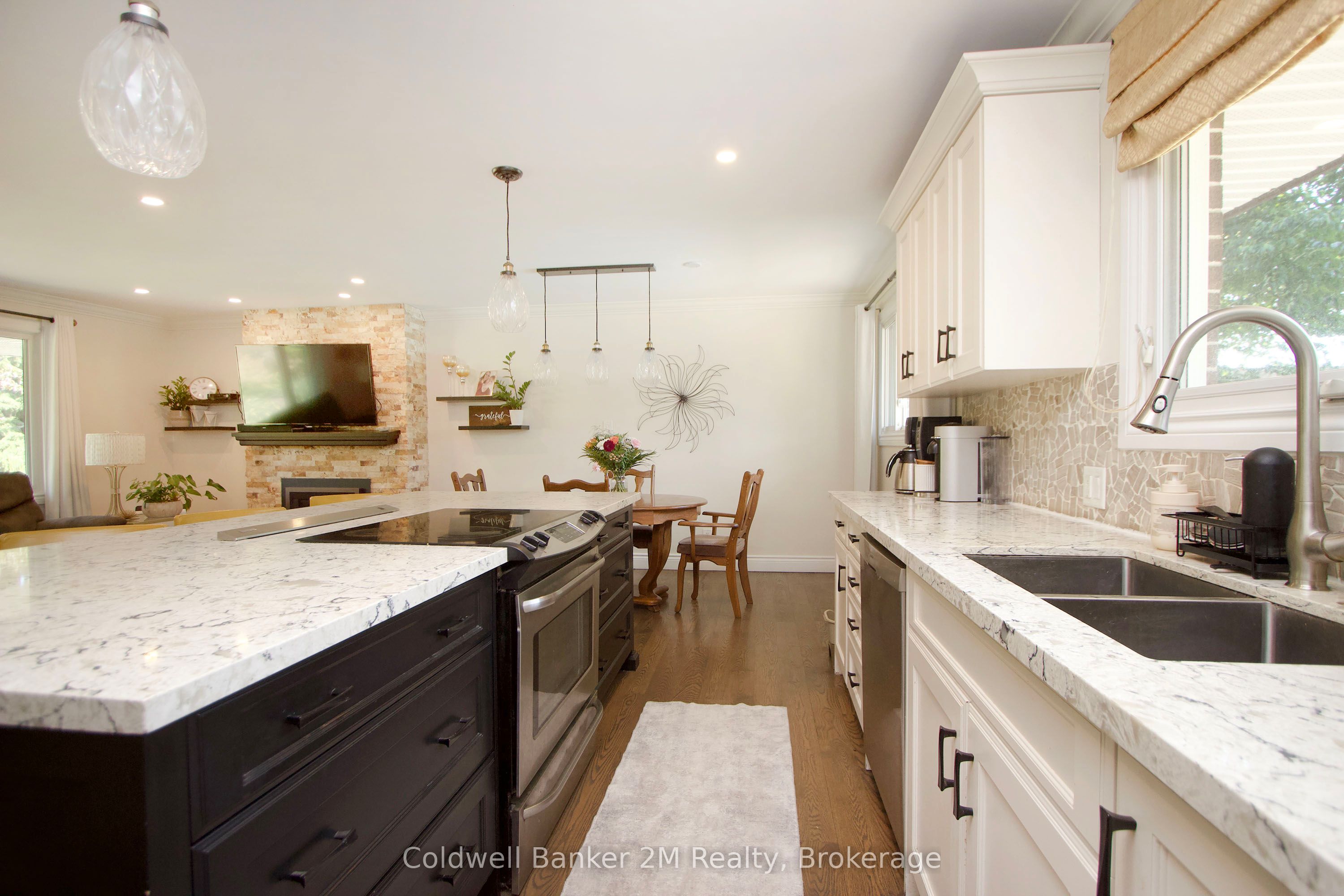 276 Park Road N Property Photo 12
