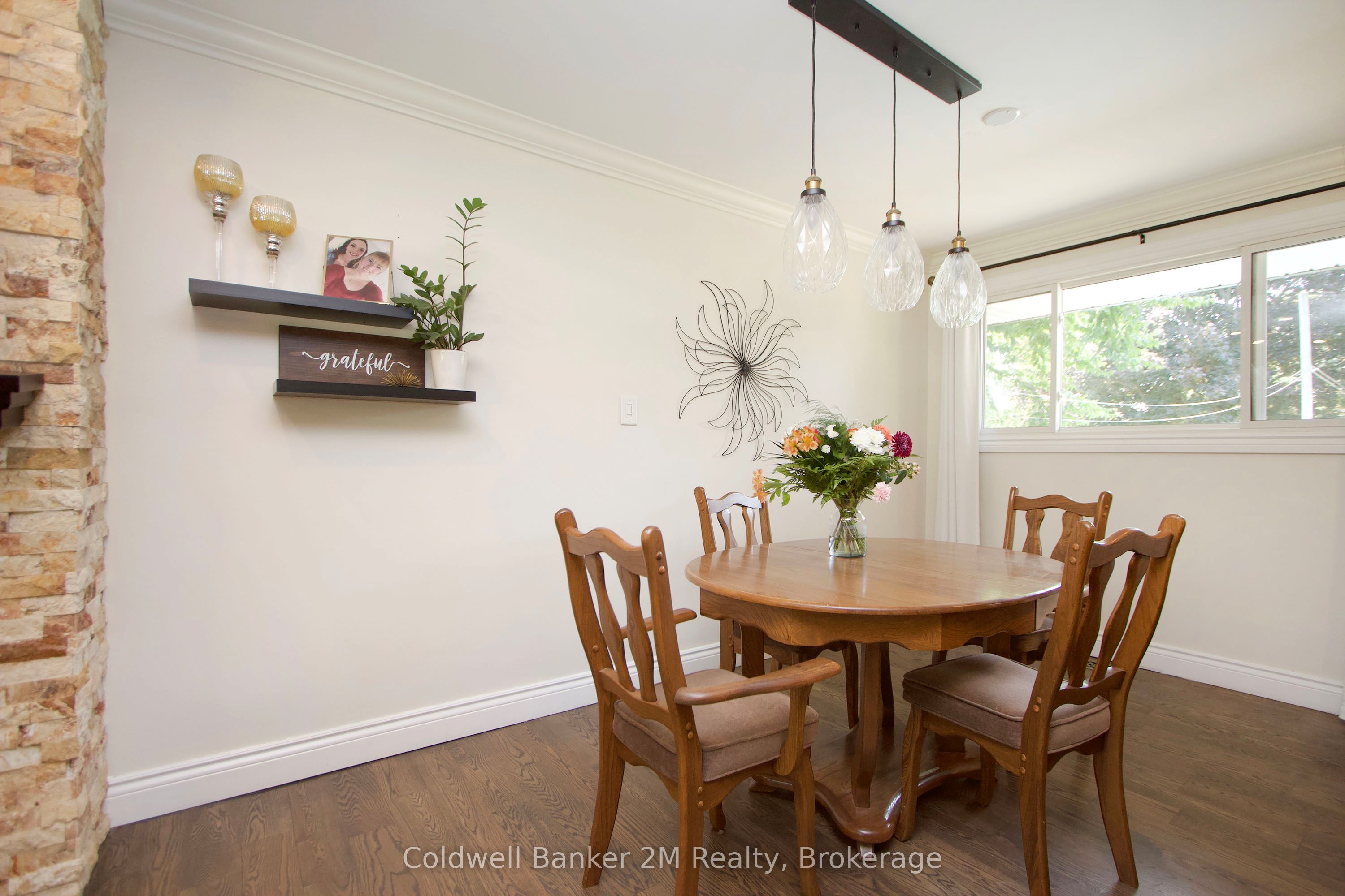 276 Park Road N Property Photo 14