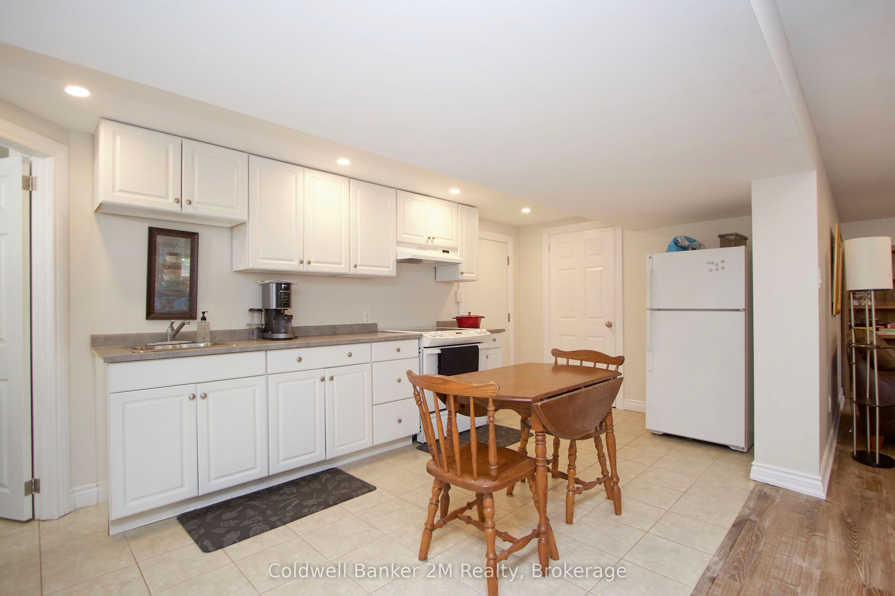 276 Park Road N Property Photo 22