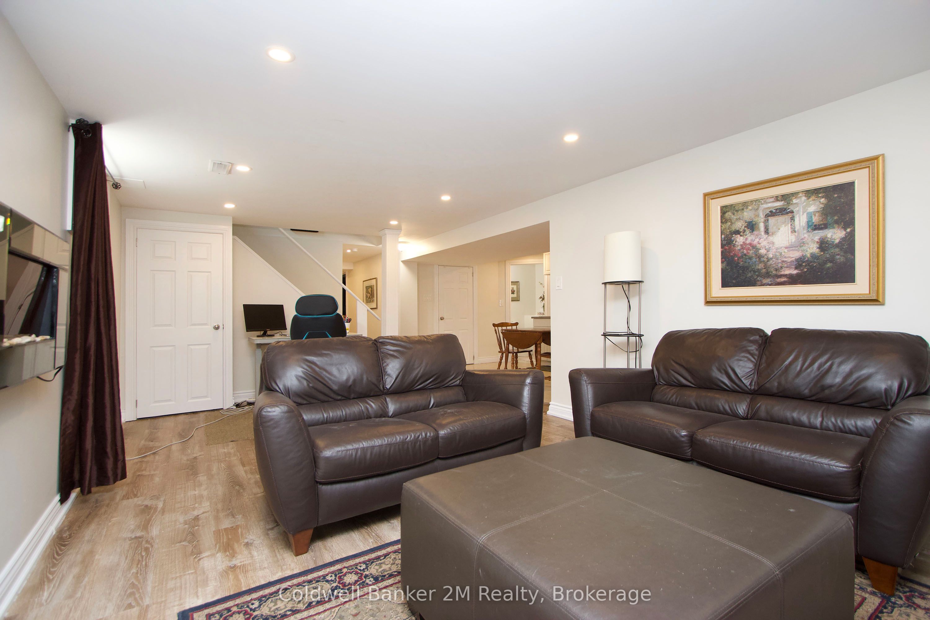 276 Park Road N Property Photo 25