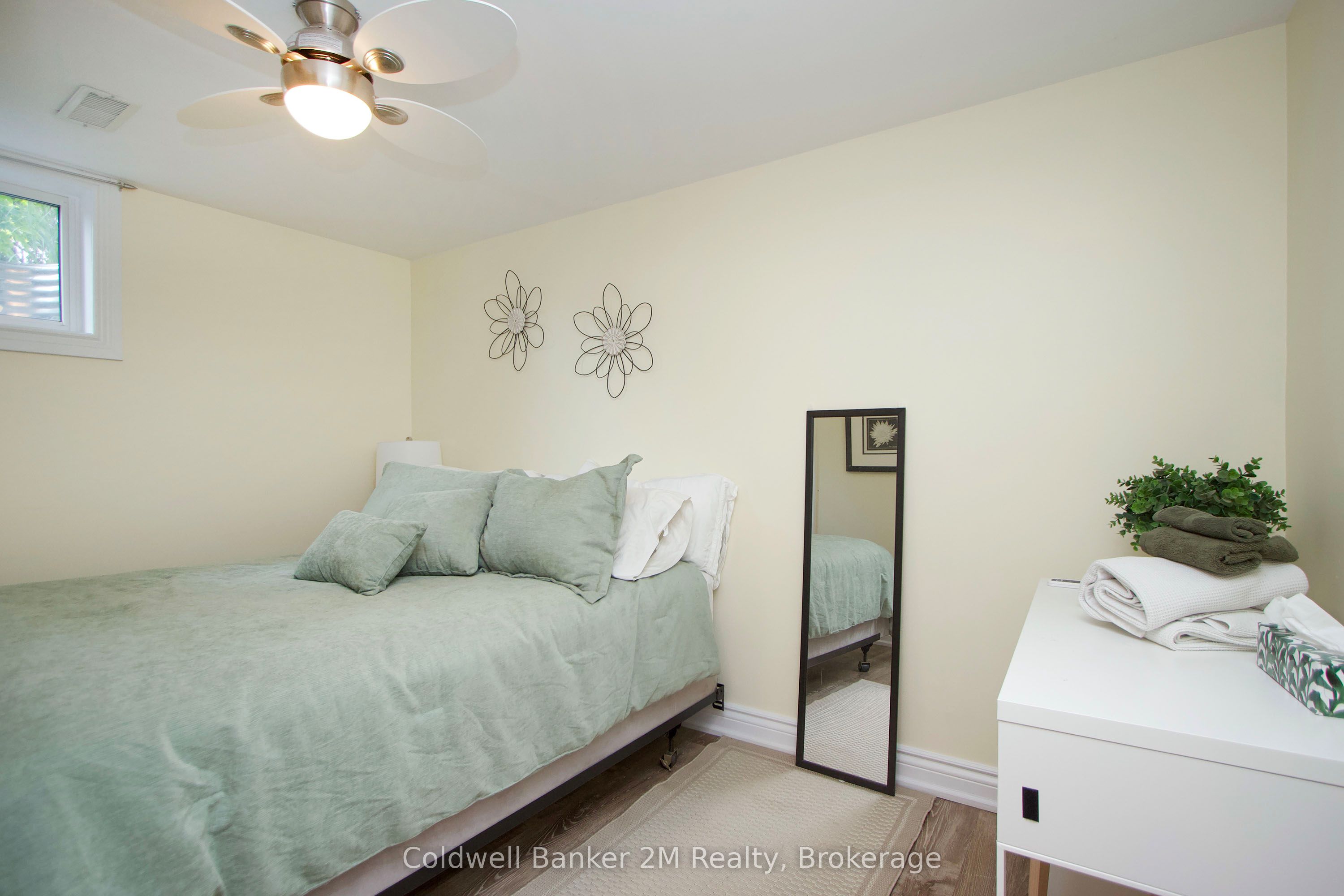 276 Park Road N Property Photo 27