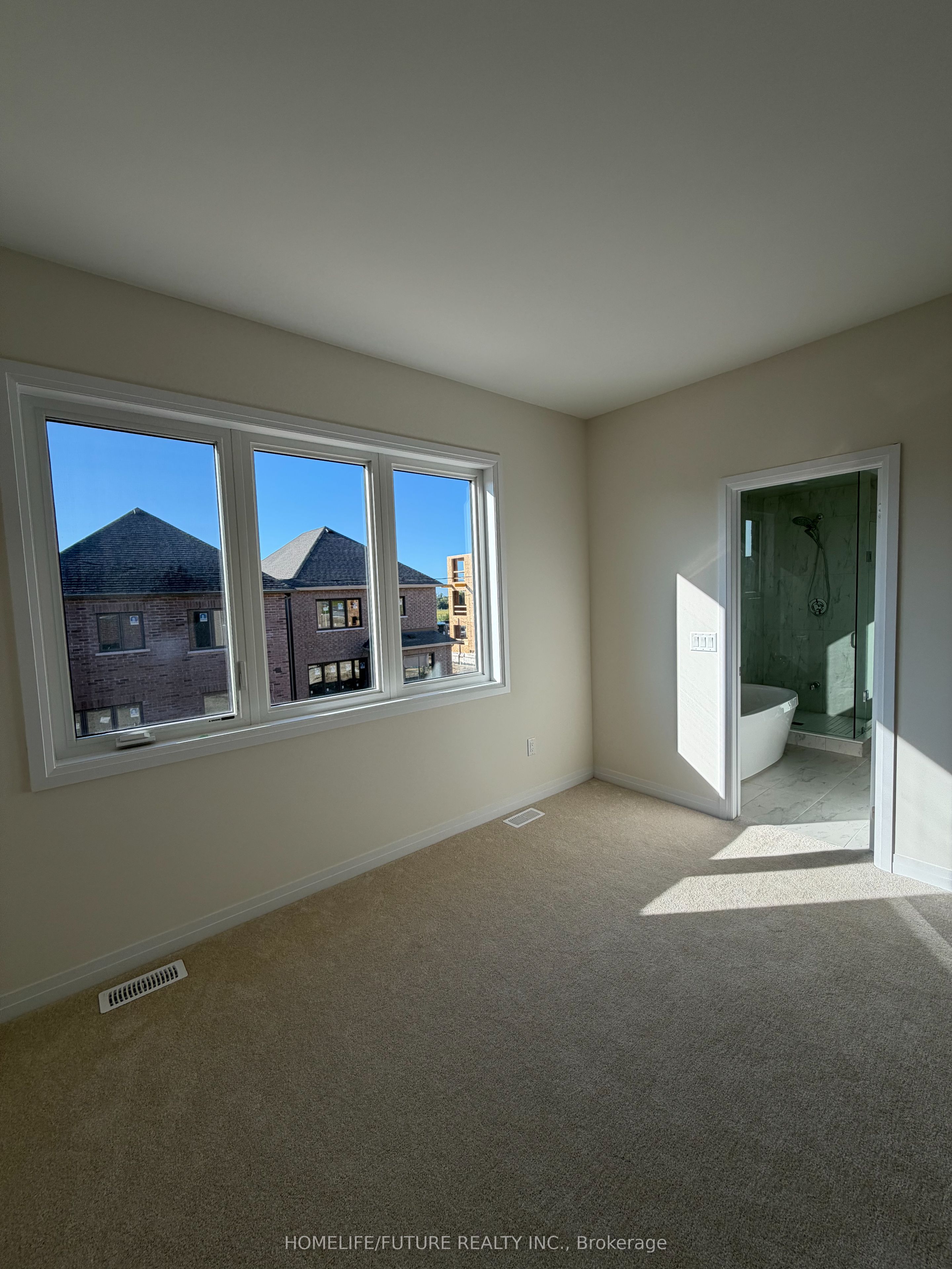 33 Ivy Run Crescent Property Photo 7