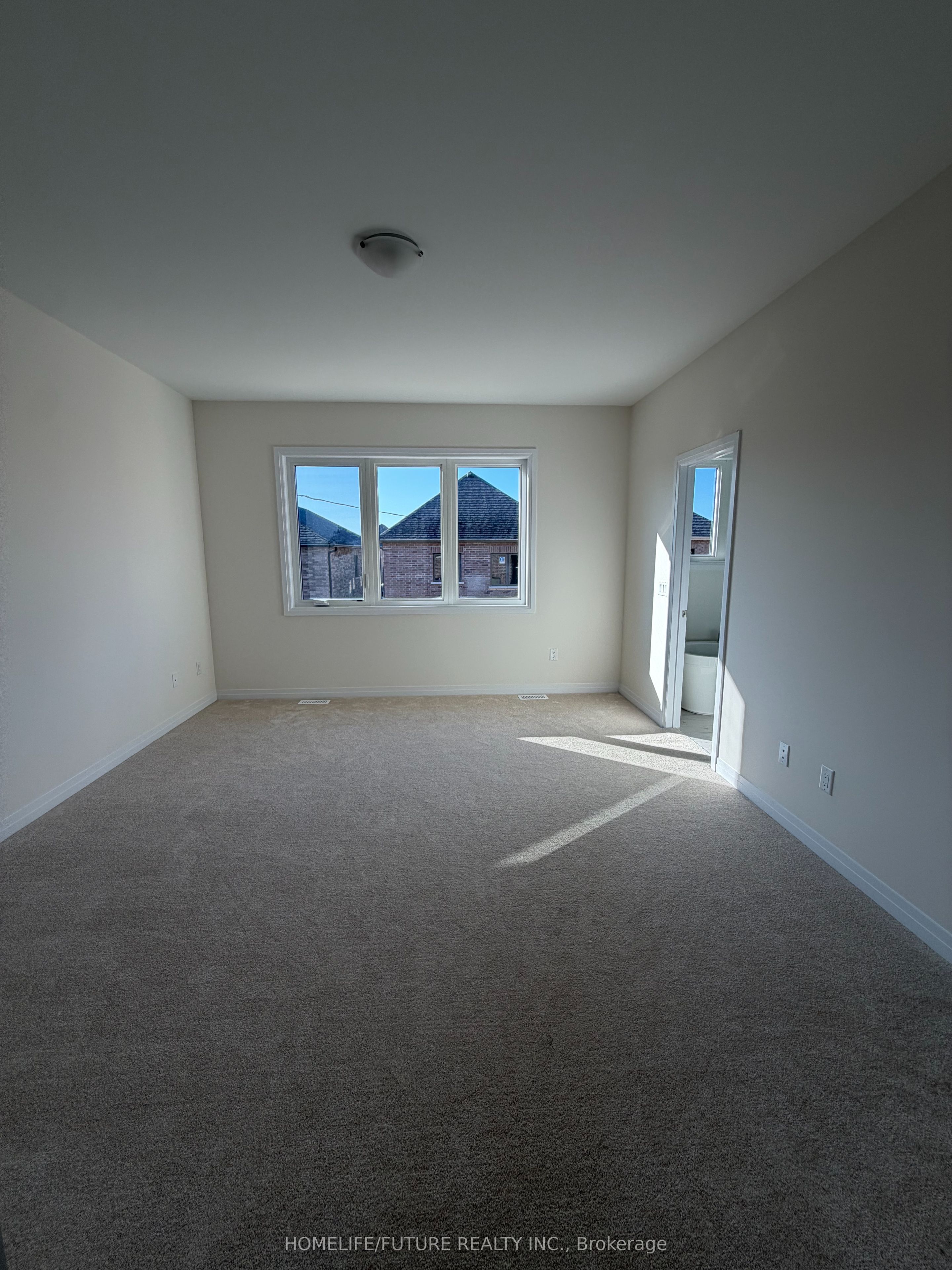 33 Ivy Run Crescent Property Photo 8