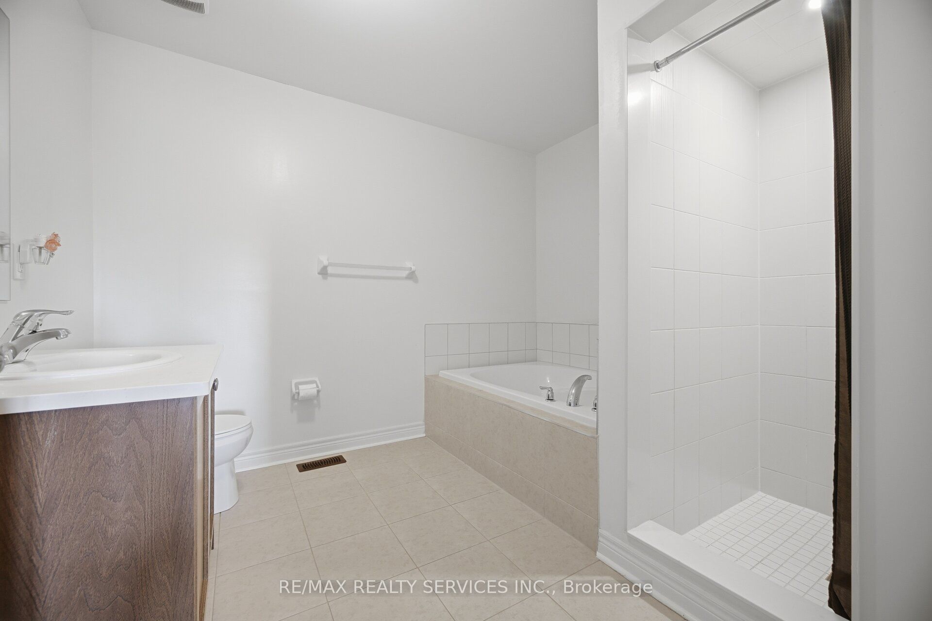 1221 Jim Brewster Circle Property Photo 23