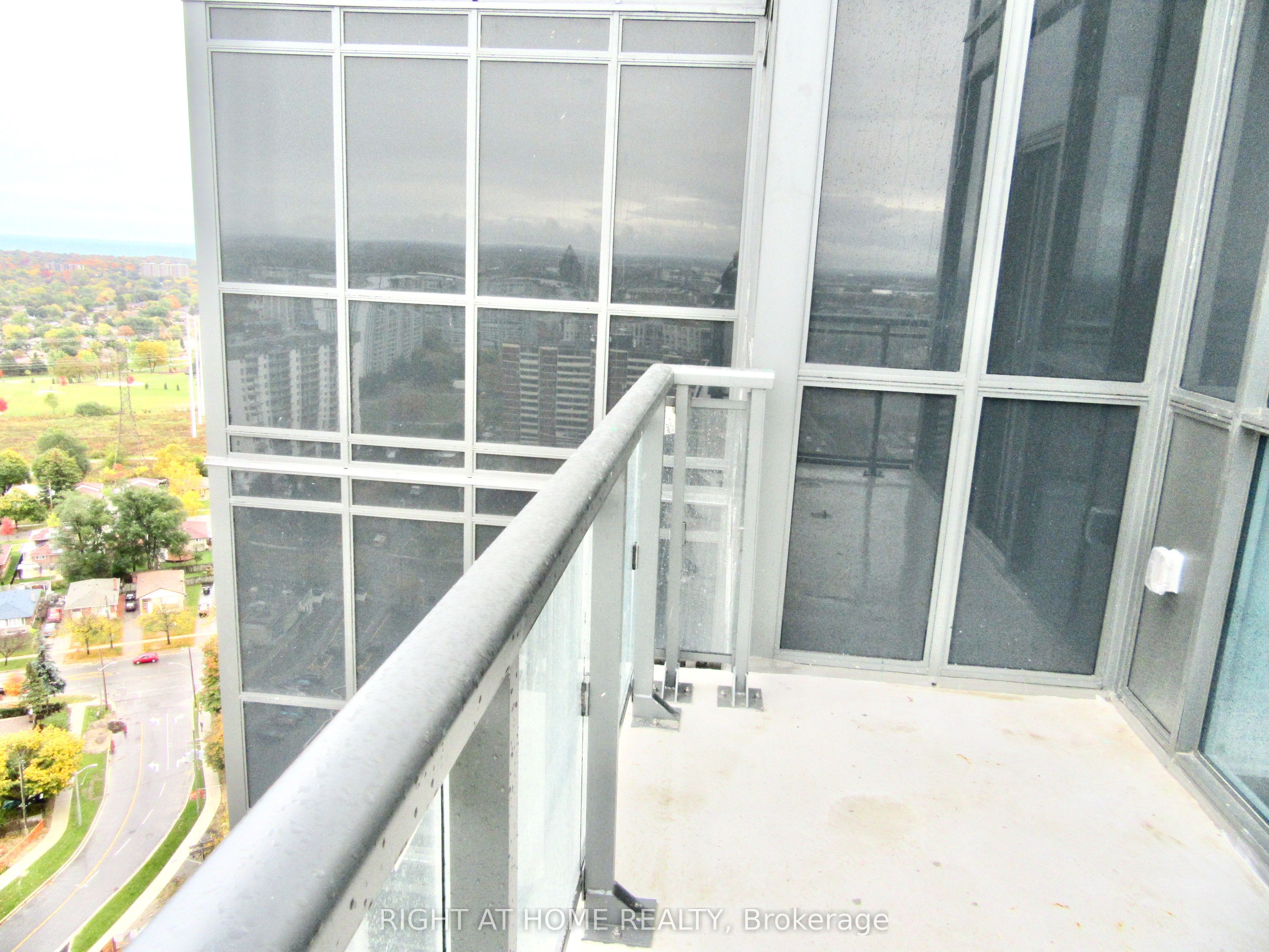 30 Meadowglen Place 2707 Property Photo 24