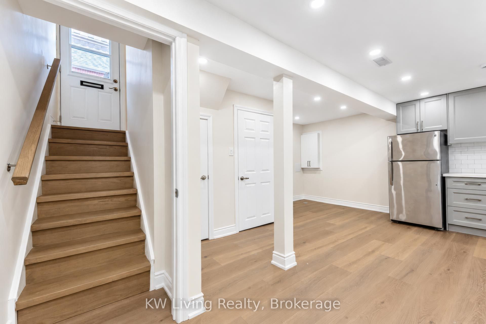 20 Gardens Crescent Bsmt Property Photo 2