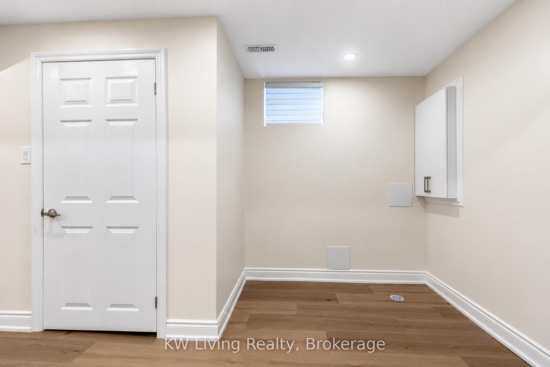 20 Gardens Crescent Bsmt Property Photo 7