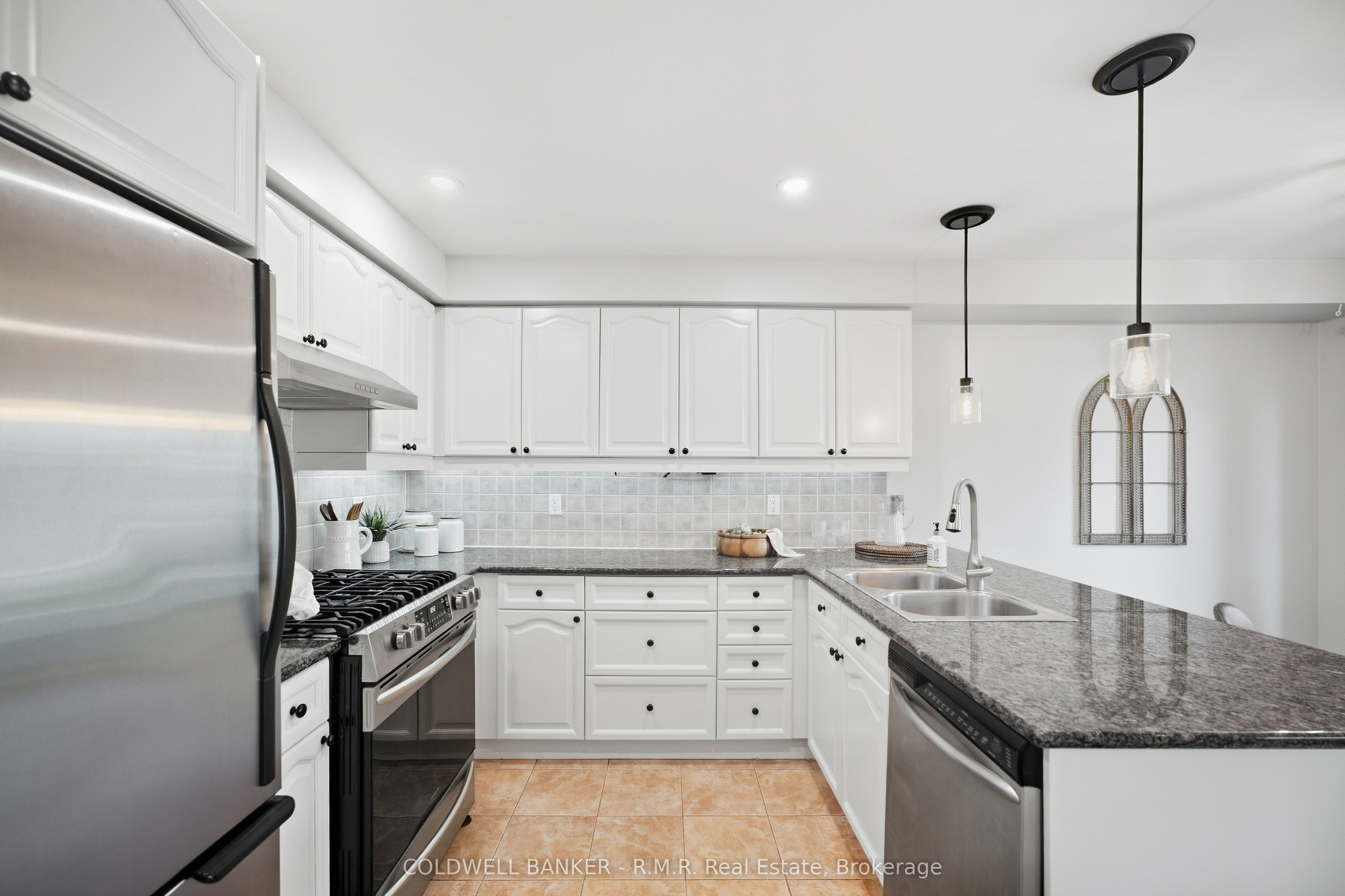6 Merchants Avenue Property Photo 11
