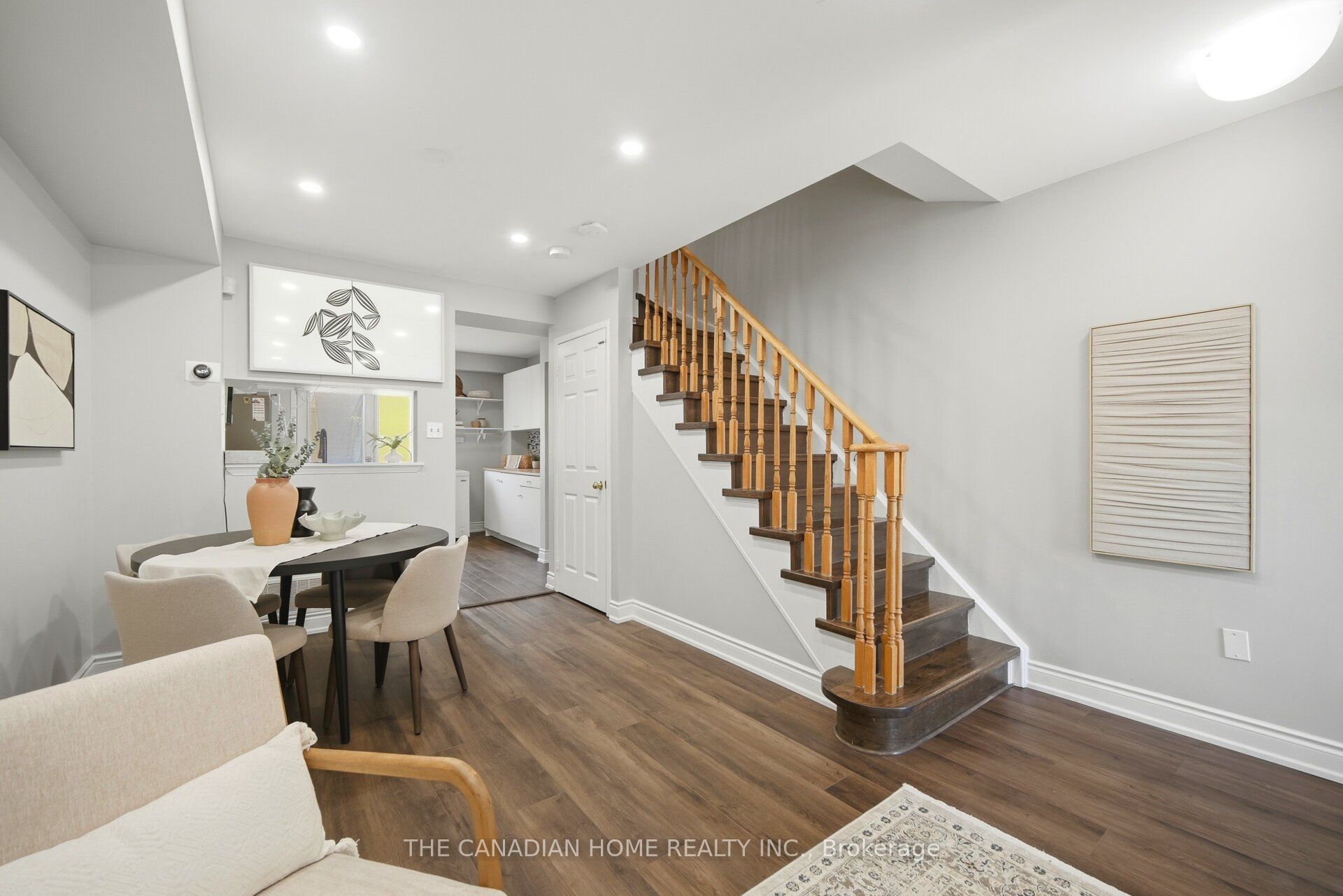 9482 Sheppard Avenue E Property Photo 7