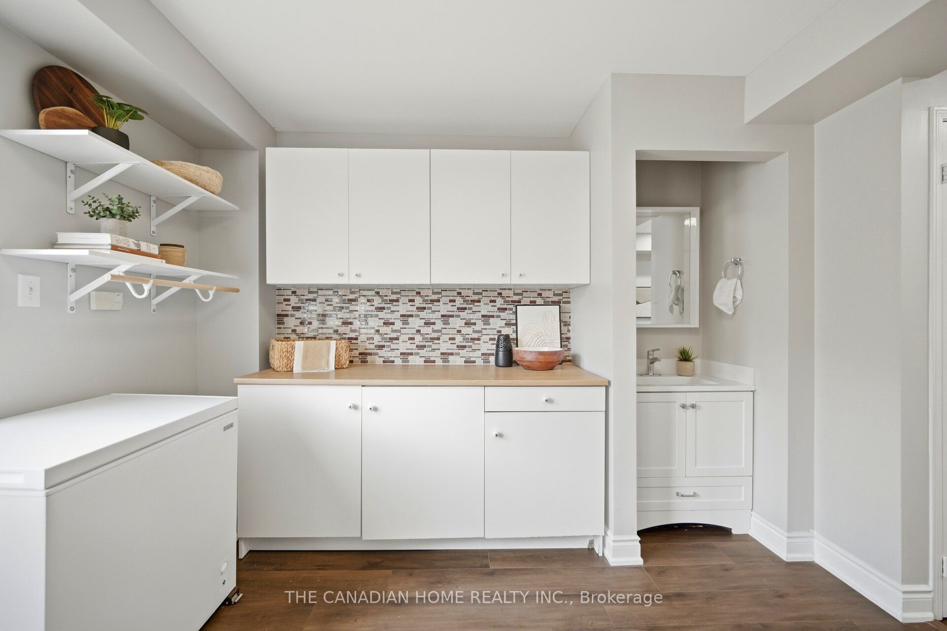 9482 Sheppard Avenue E Property Photo 12