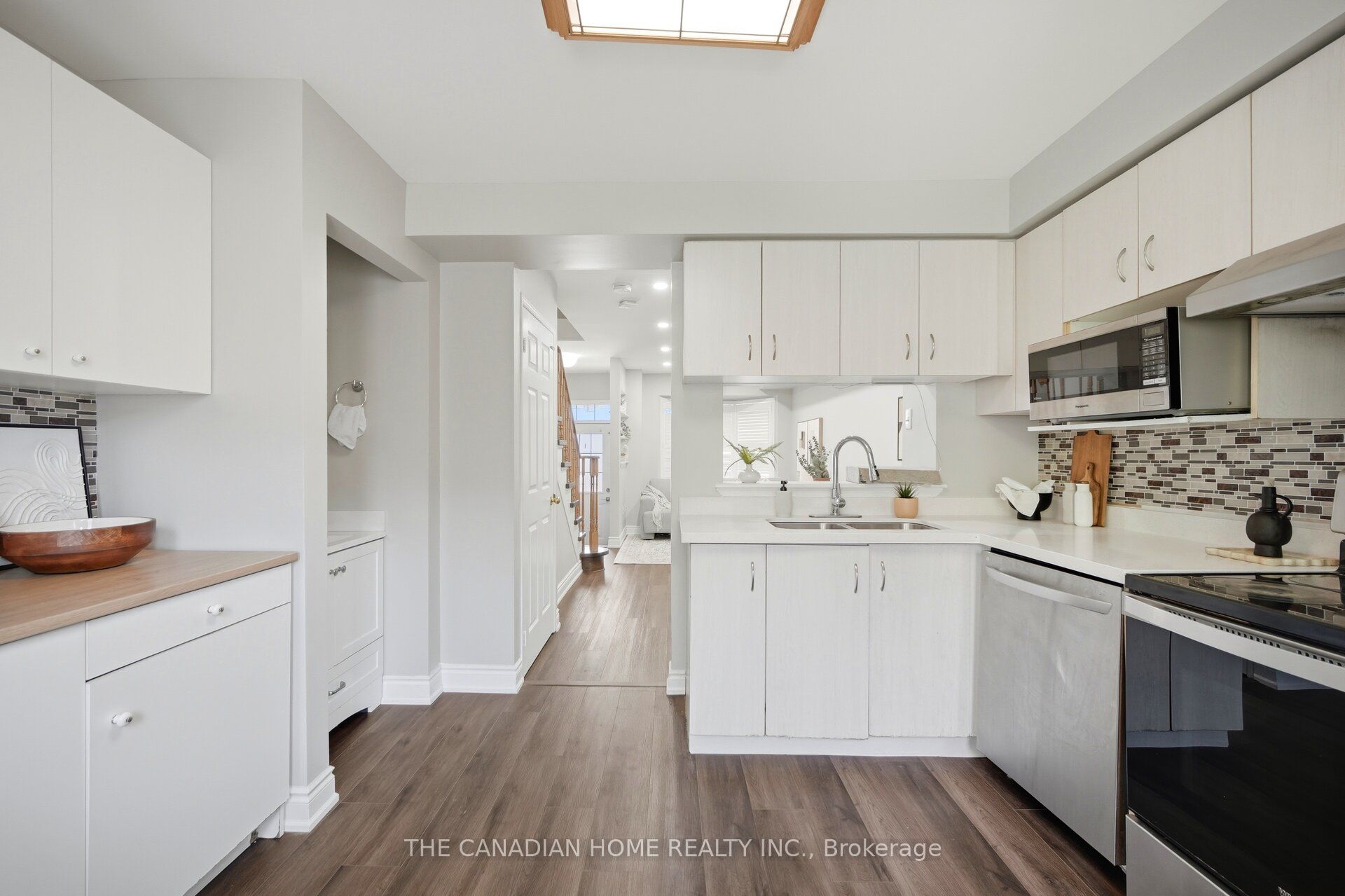 9482 Sheppard Avenue E Property Photo 15