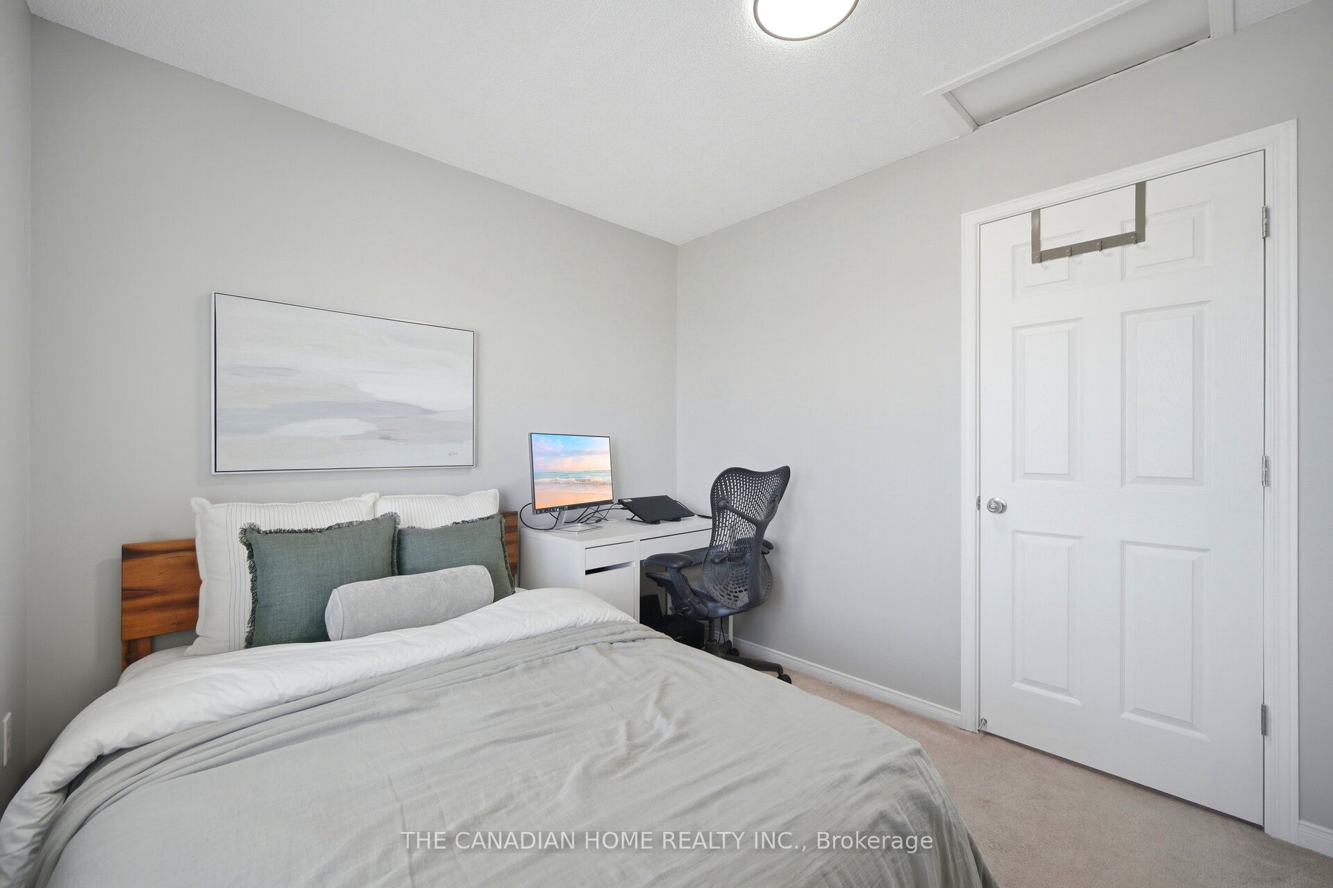 9482 Sheppard Avenue E Property Photo 28