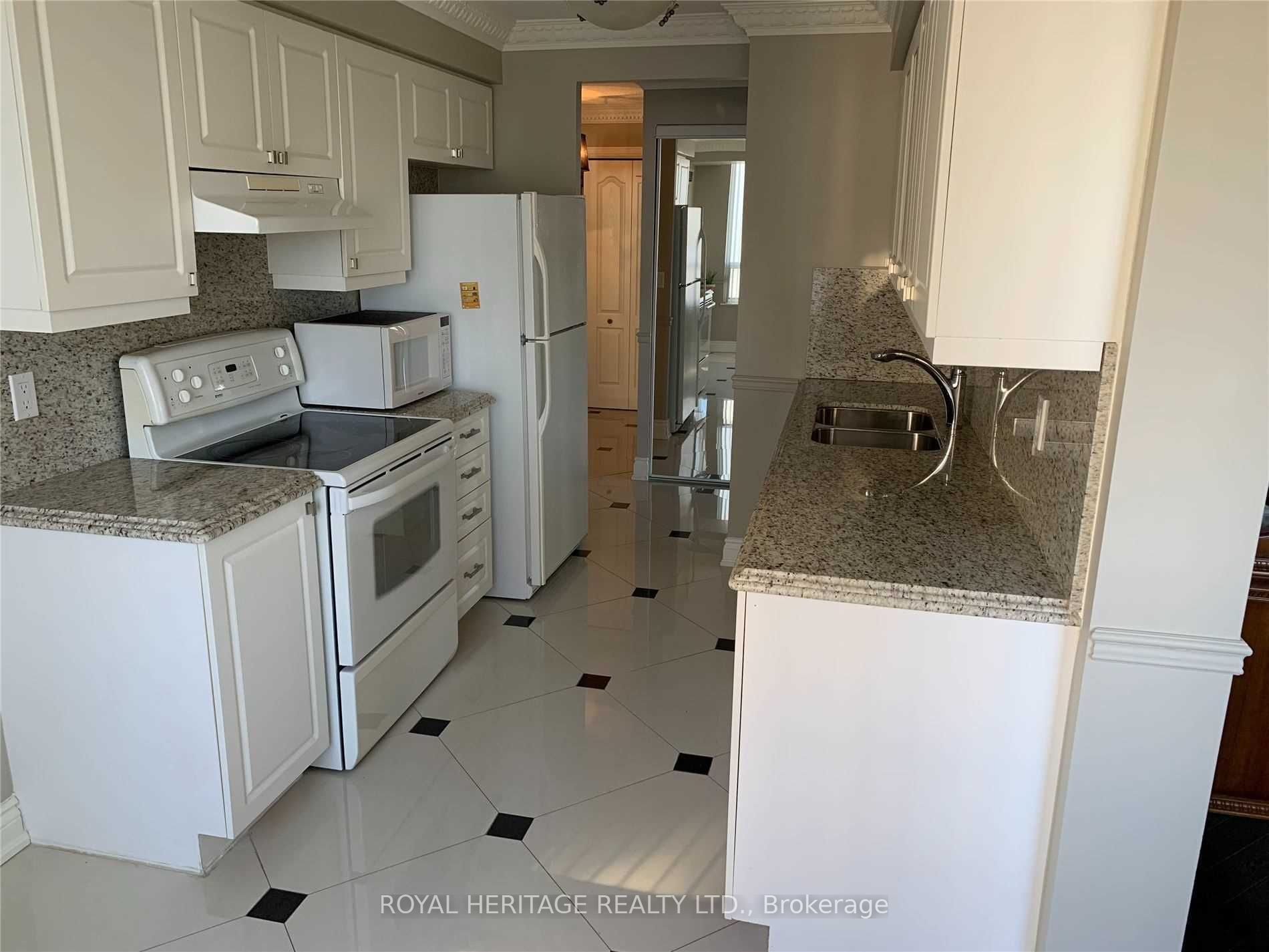 1000 The Esplanade N 805 Property Photo 10