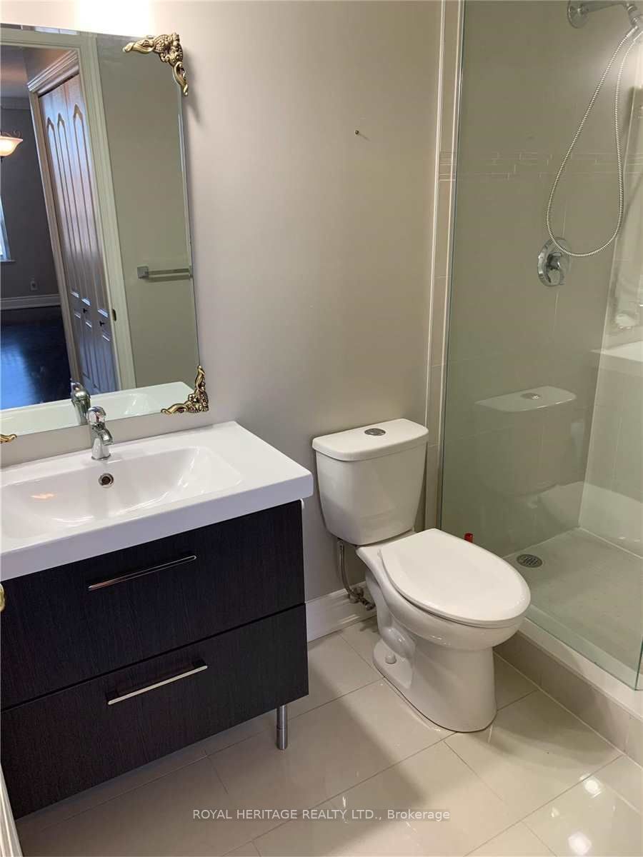 1000 The Esplanade N 805 Property Photo 20