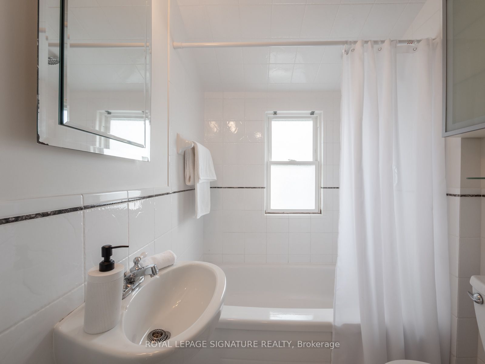 57 Yardley Avenue Property Photo 17