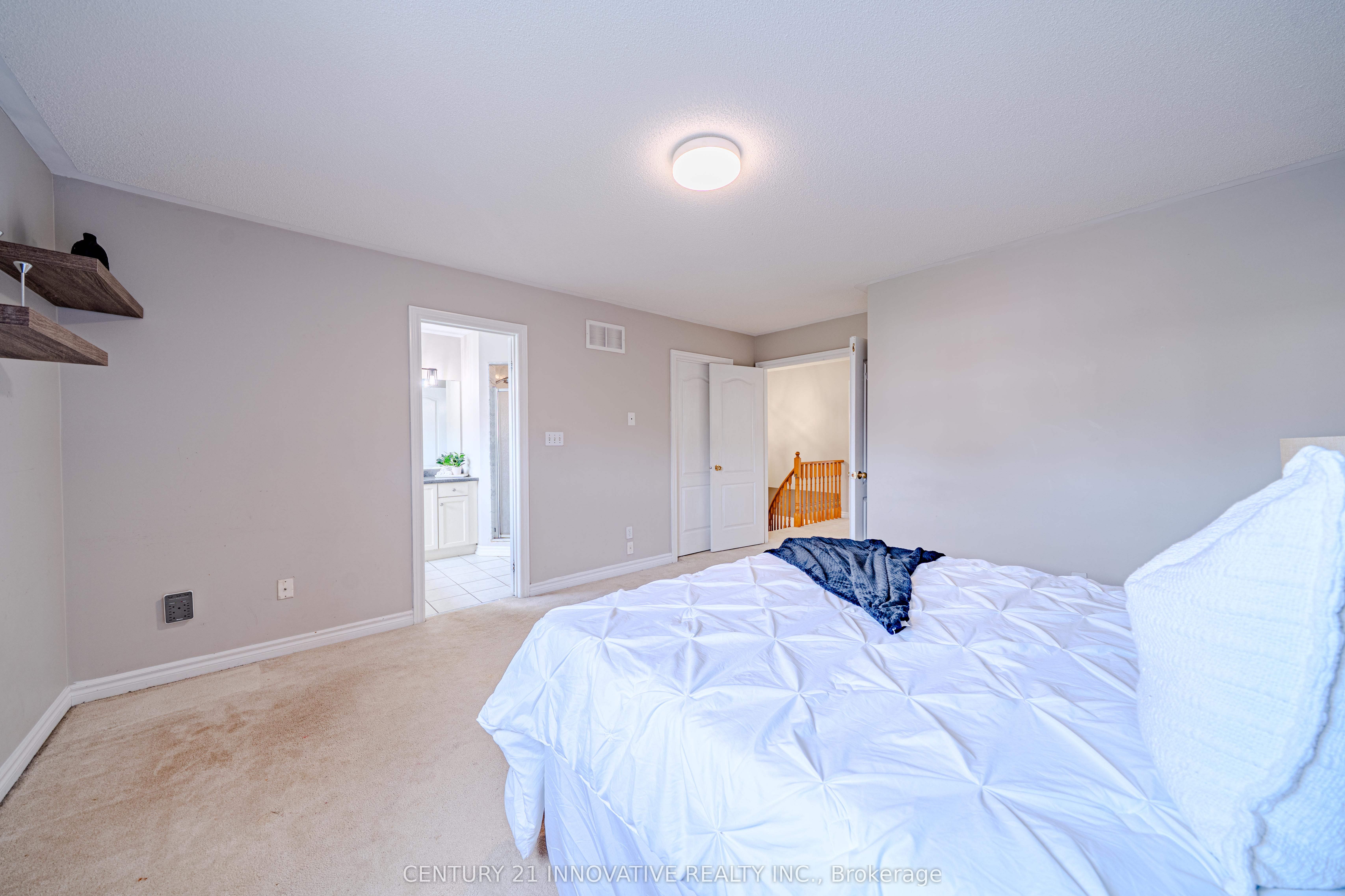 30 Castle Green Drive Property Photo 28