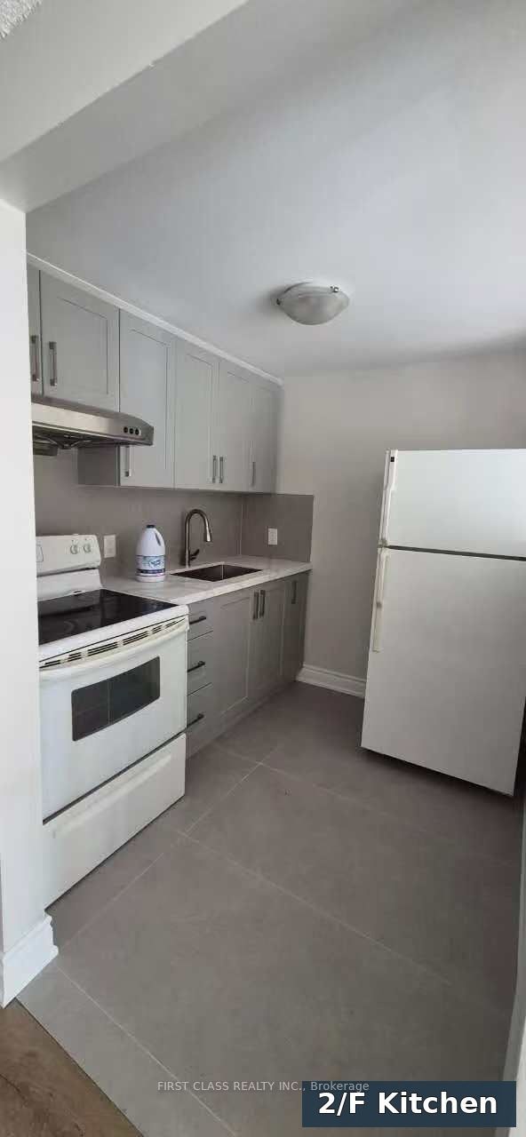 301 Rhodes Avenue Property Photo 10