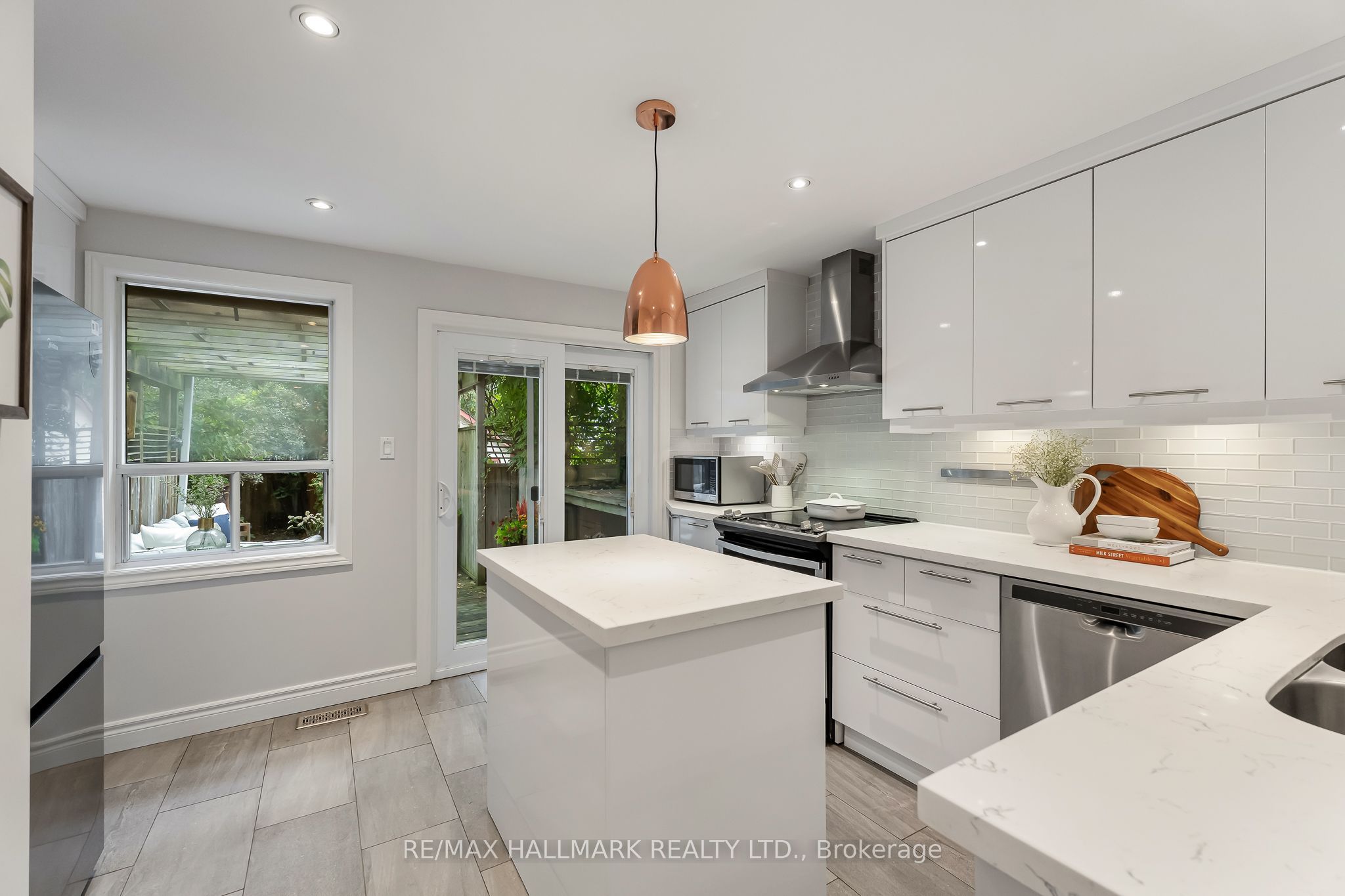 25 Northview Avenue Property Photo 13