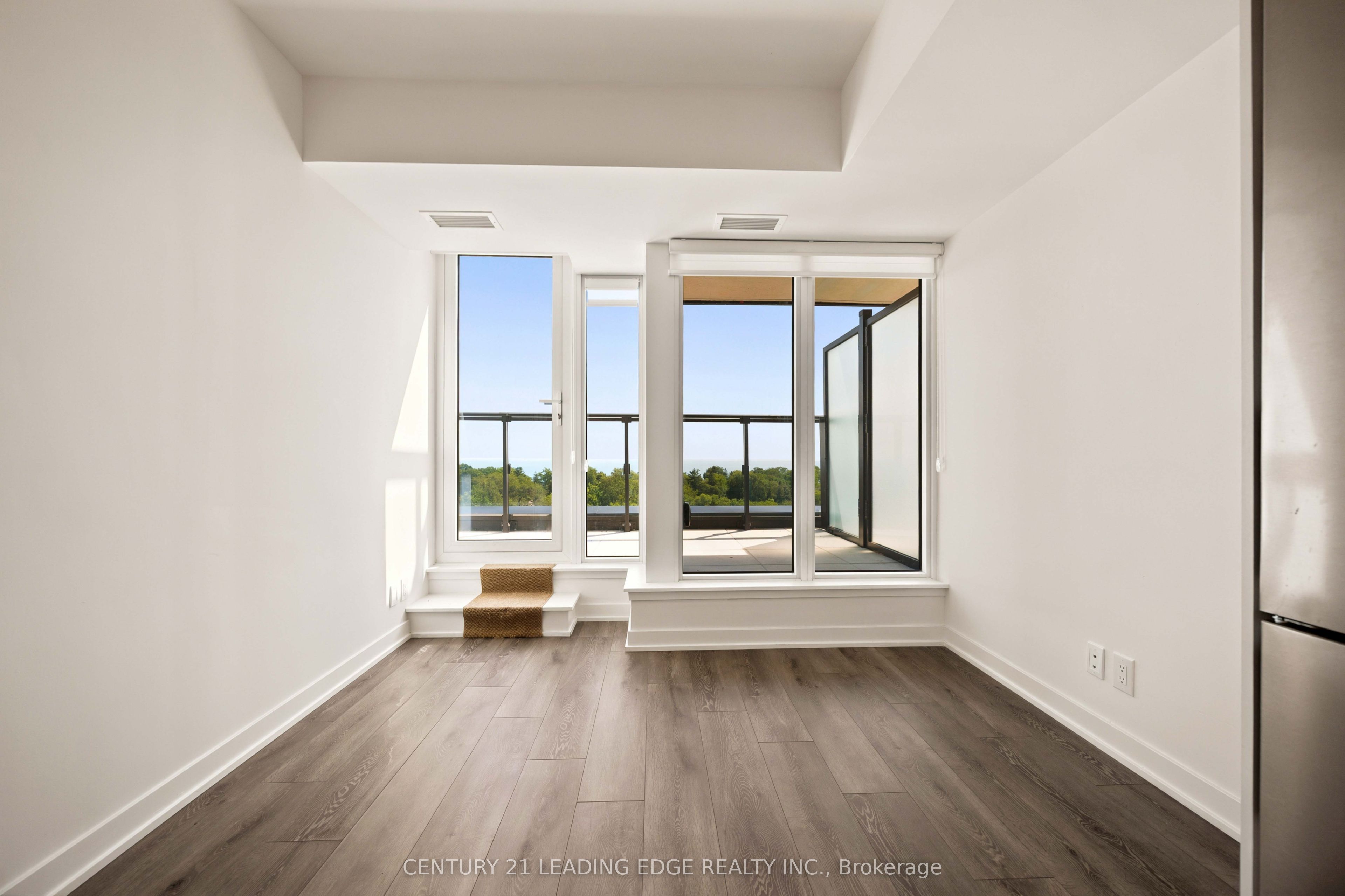 2 Manderley Drive 812 Property Photo 15
