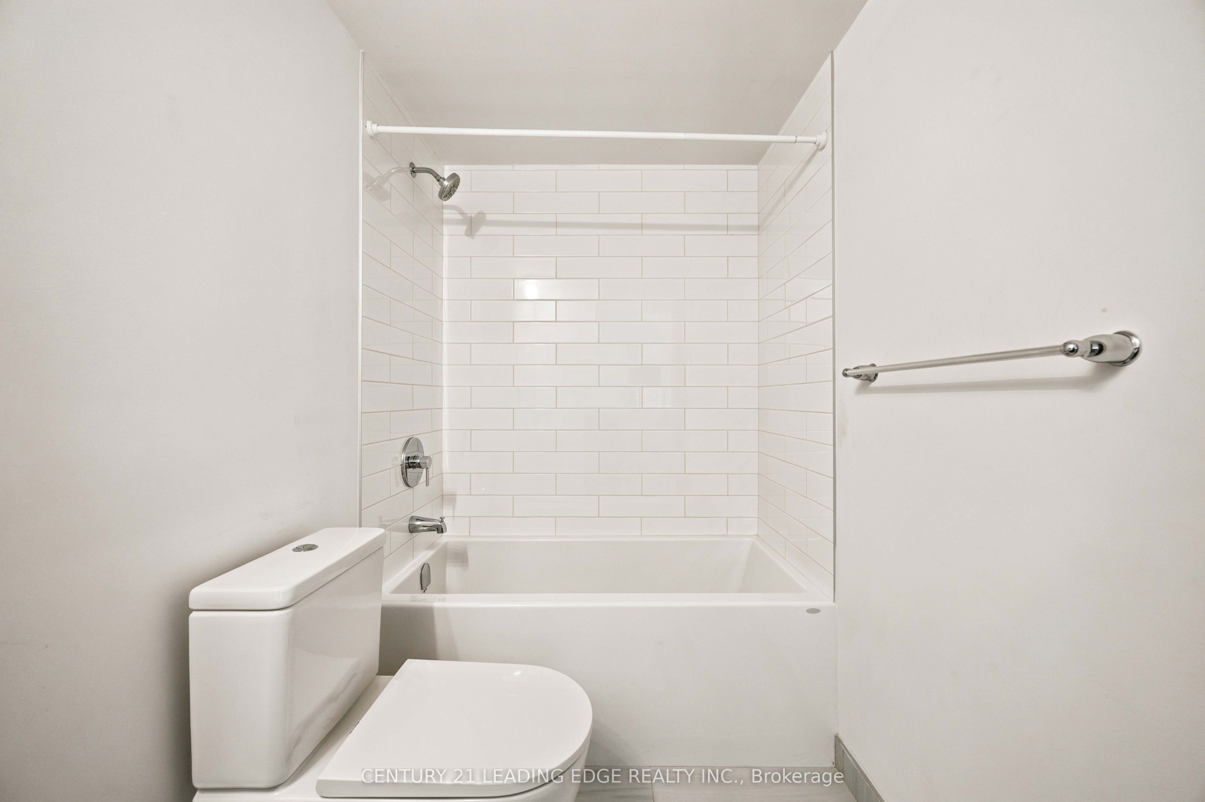 2 Manderley Drive 812 Property Photo 17