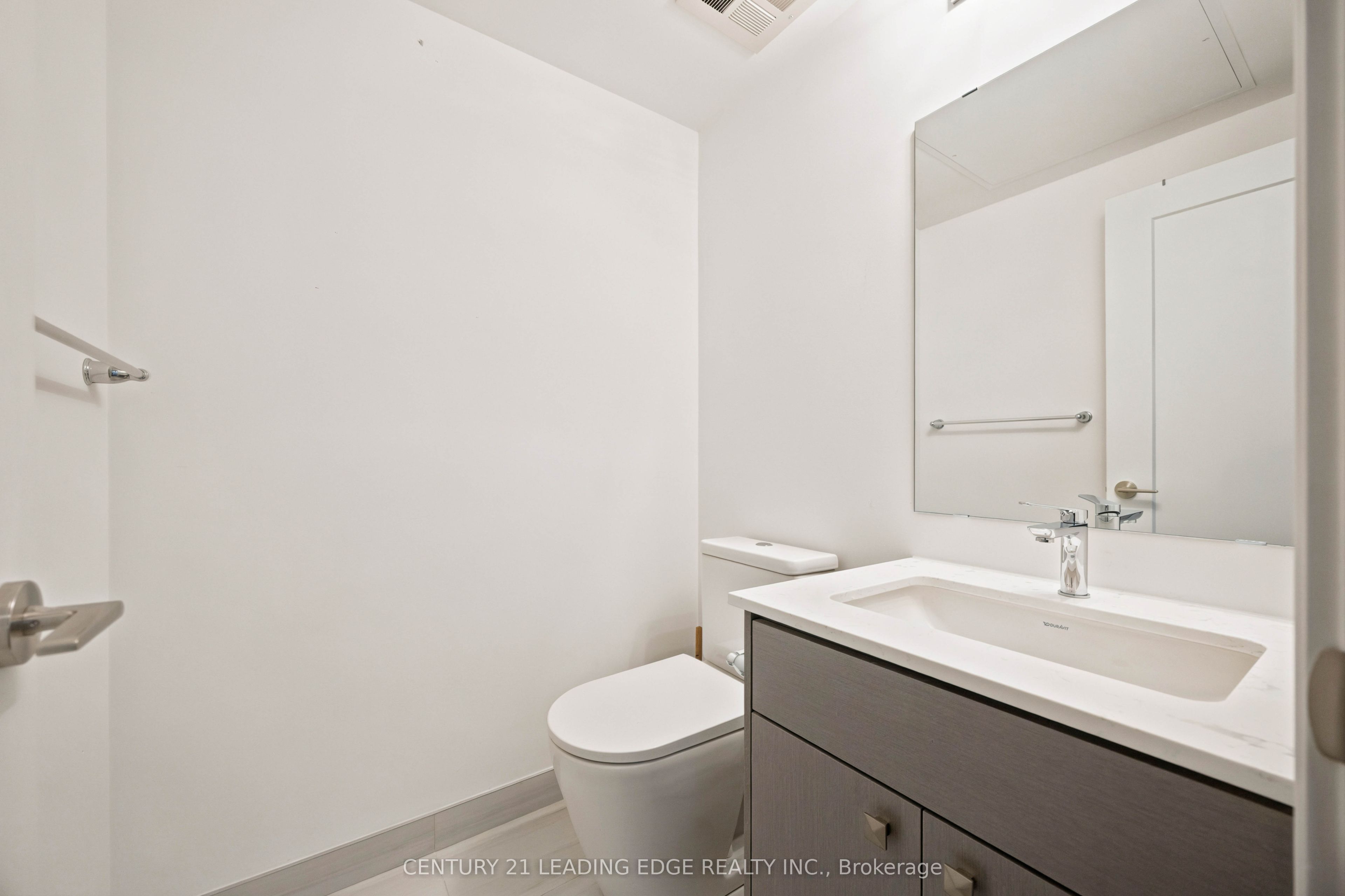 2 Manderley Drive 812 Property Photo 33