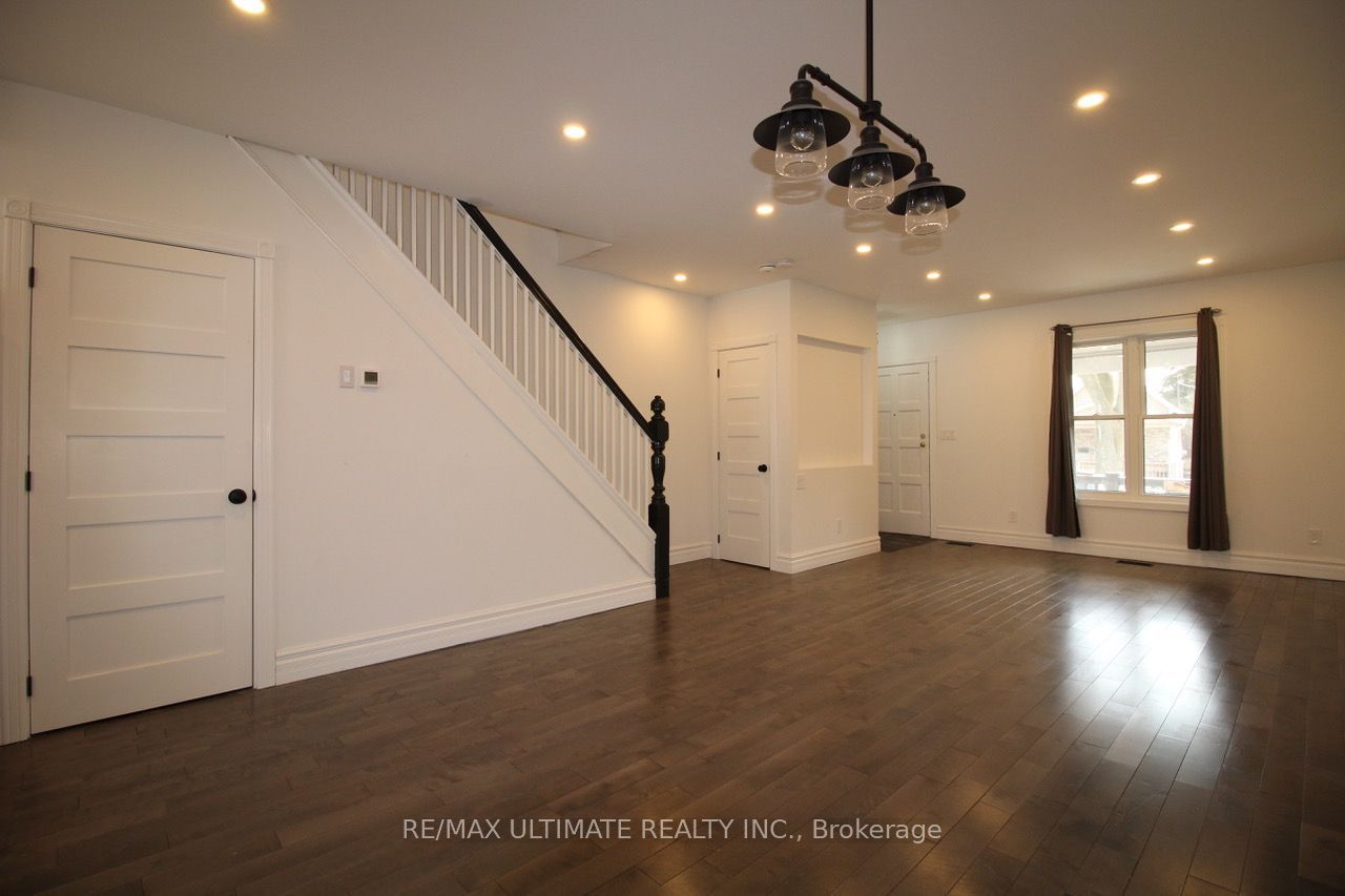 122 Boultbee Avenue Main Property Photo 1