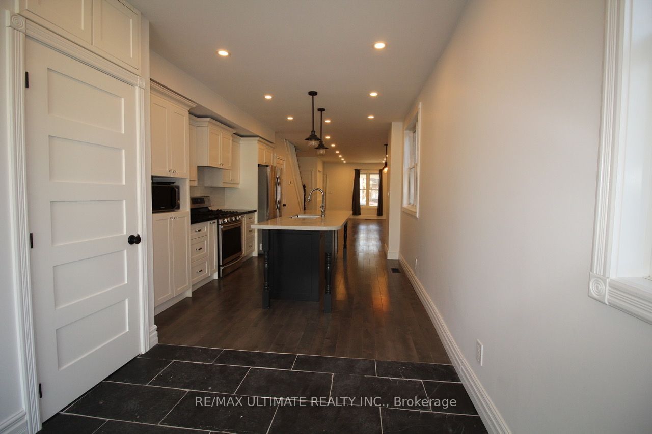 122 Boultbee Avenue Main Property Photo 2