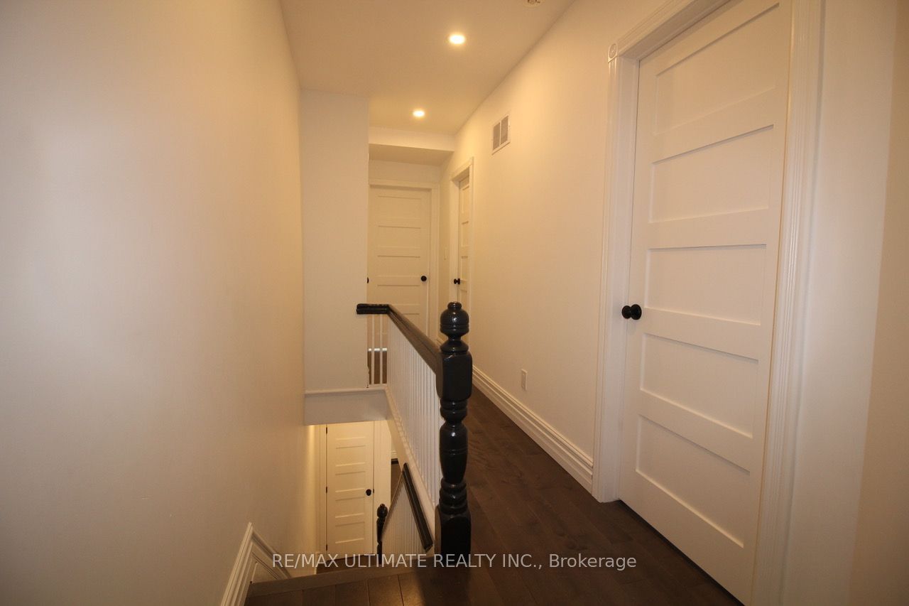 122 Boultbee Avenue Main Property Photo 5