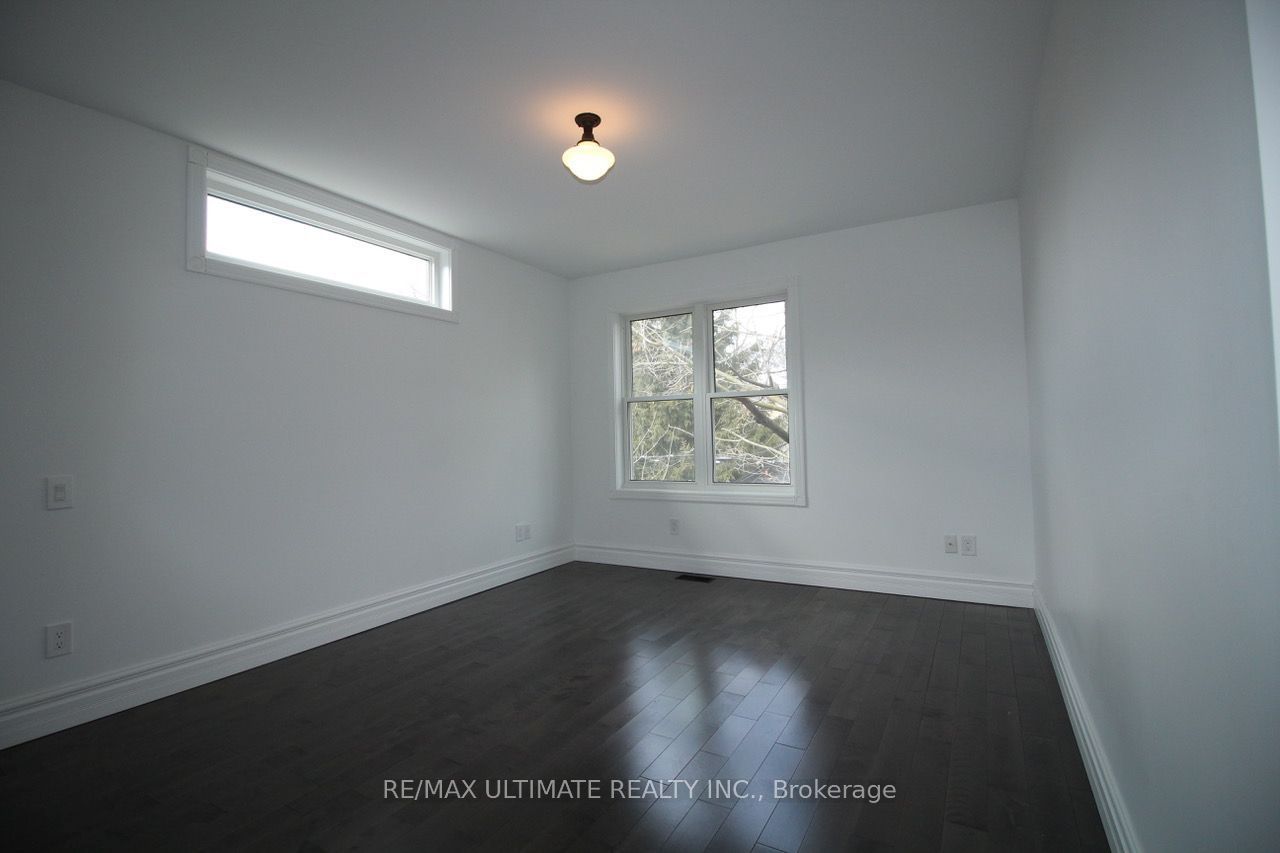 122 Boultbee Avenue Main Property Photo 6