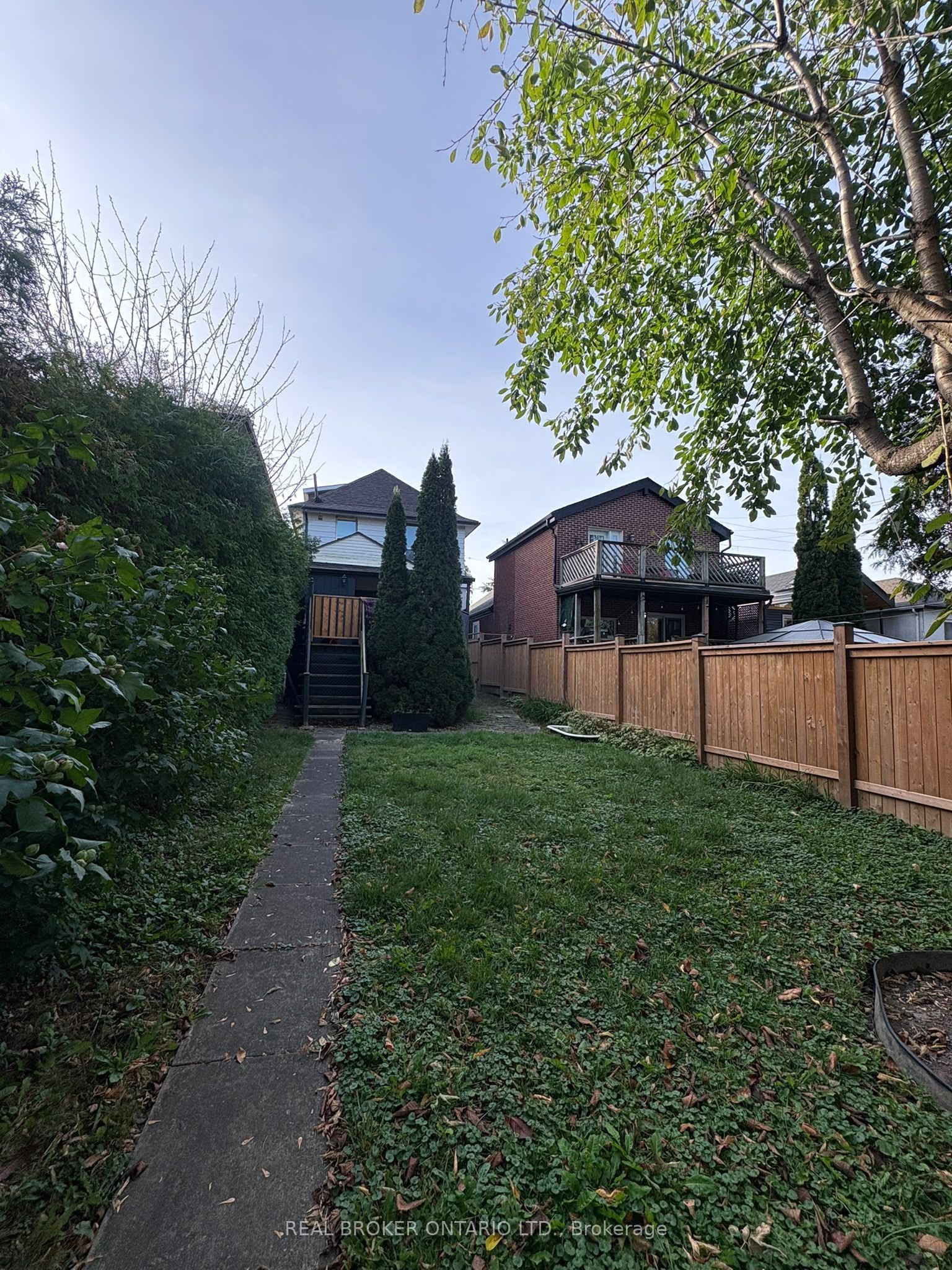 988 Cosburn Avenue Bsmt Property Photo 15