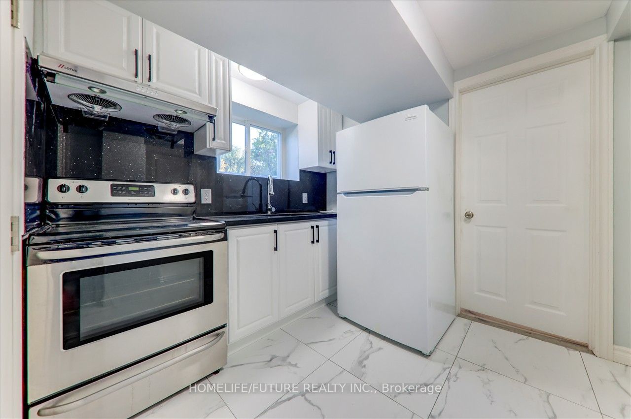 34 Oakmeadow Boulevard Bsmt Property Photo 6