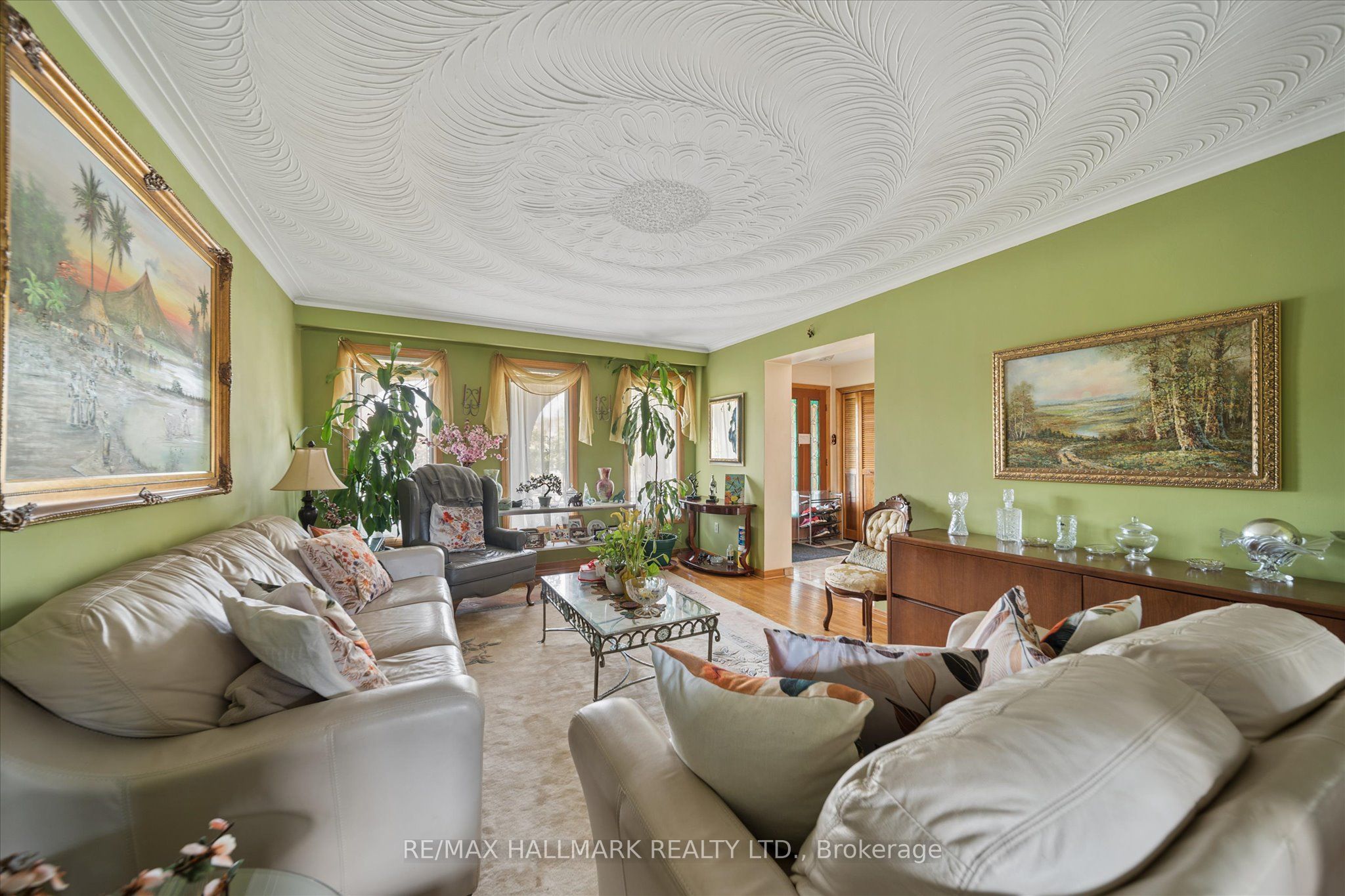 16 Ascolda Boulevard Property Photo 8
