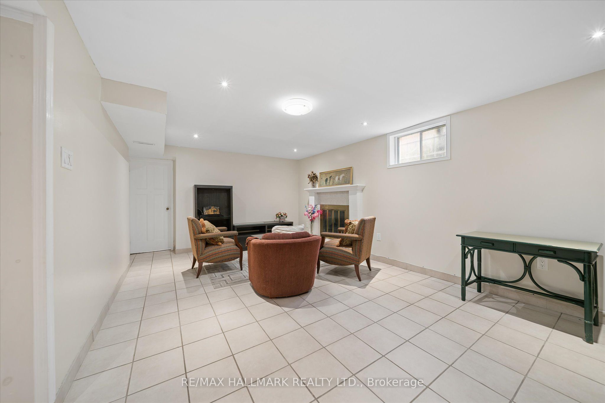 16 Ascolda Boulevard Property Photo 29