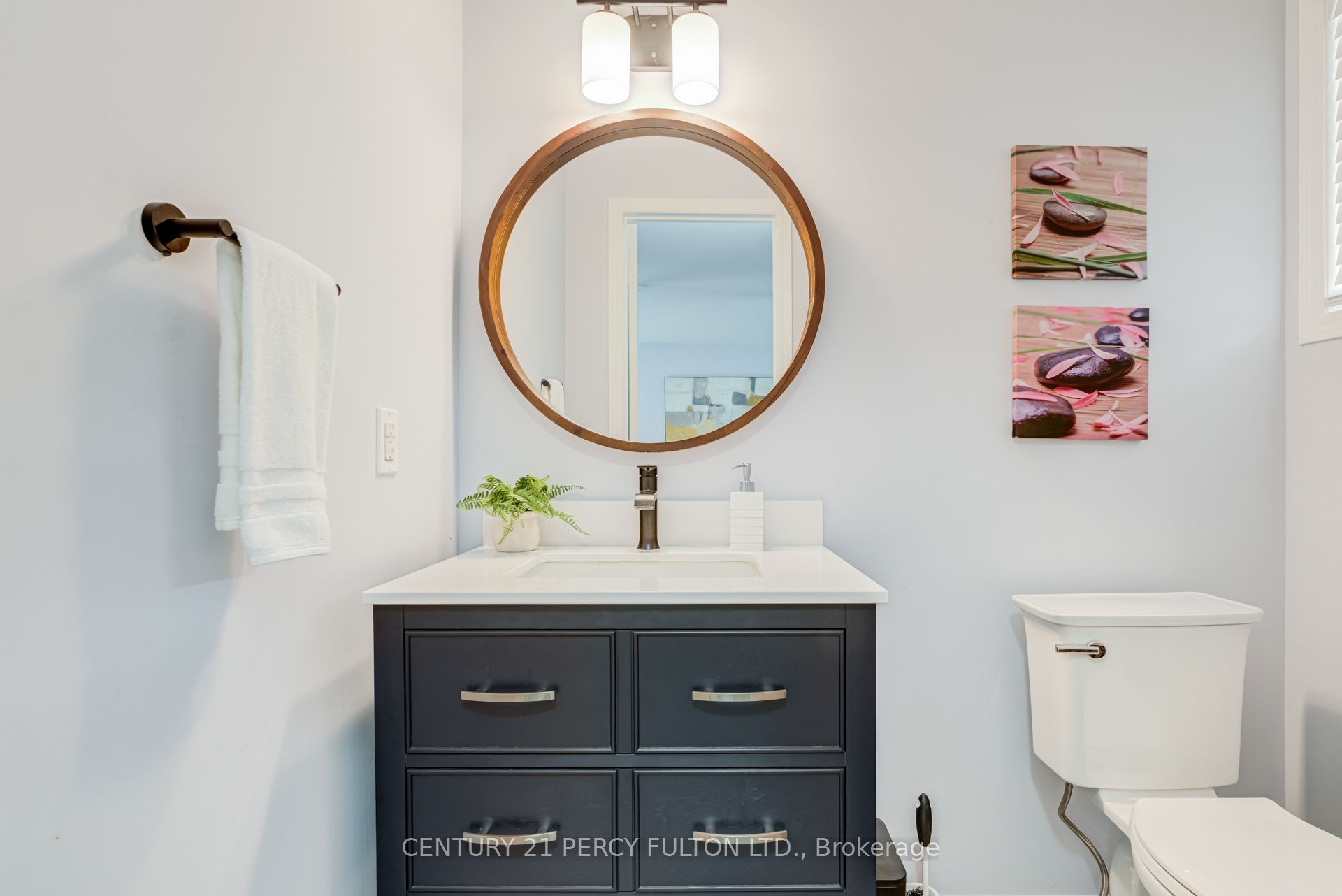 1842 Dalhousie Crescent Property Photo 19