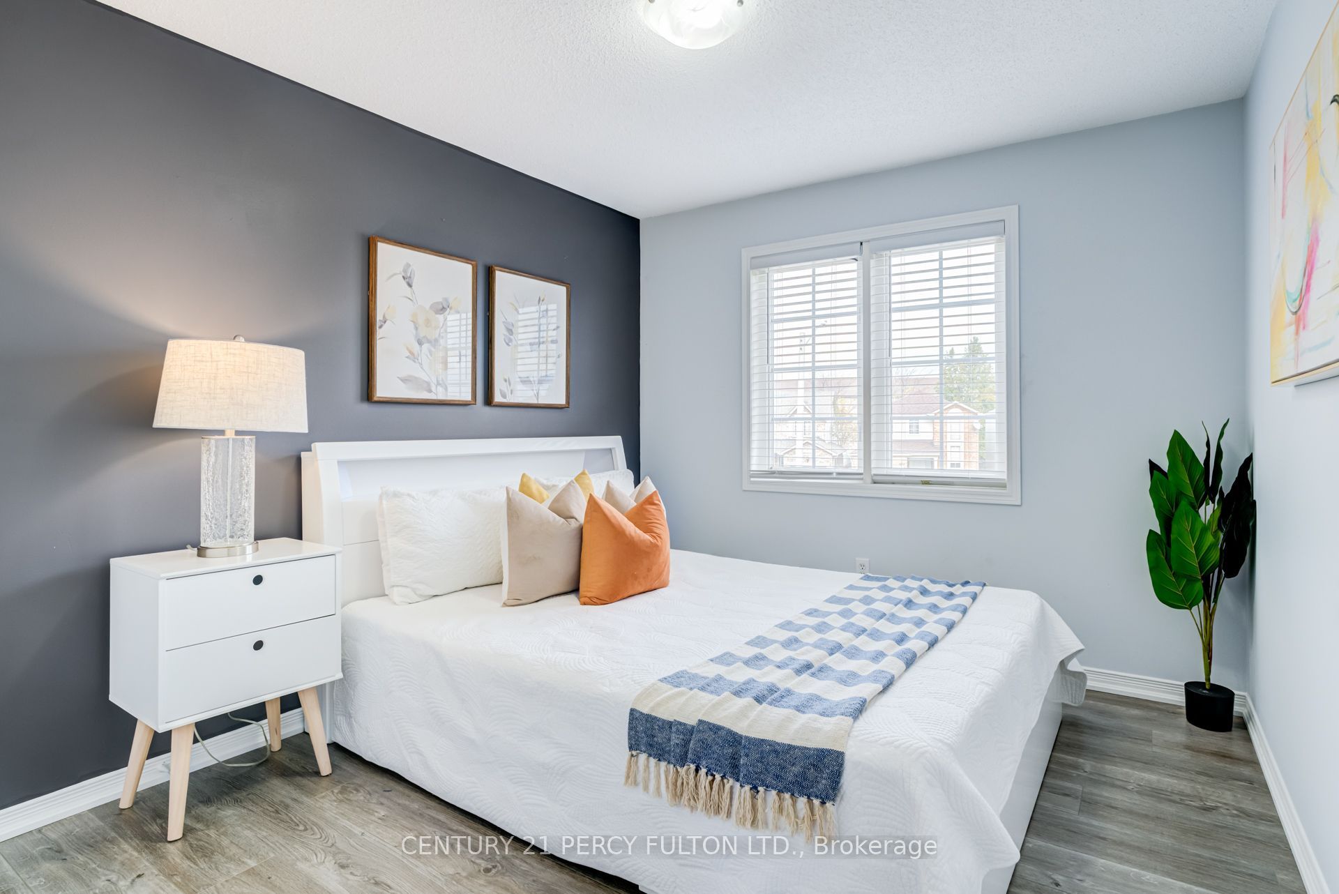 1842 Dalhousie Crescent Property Photo 23
