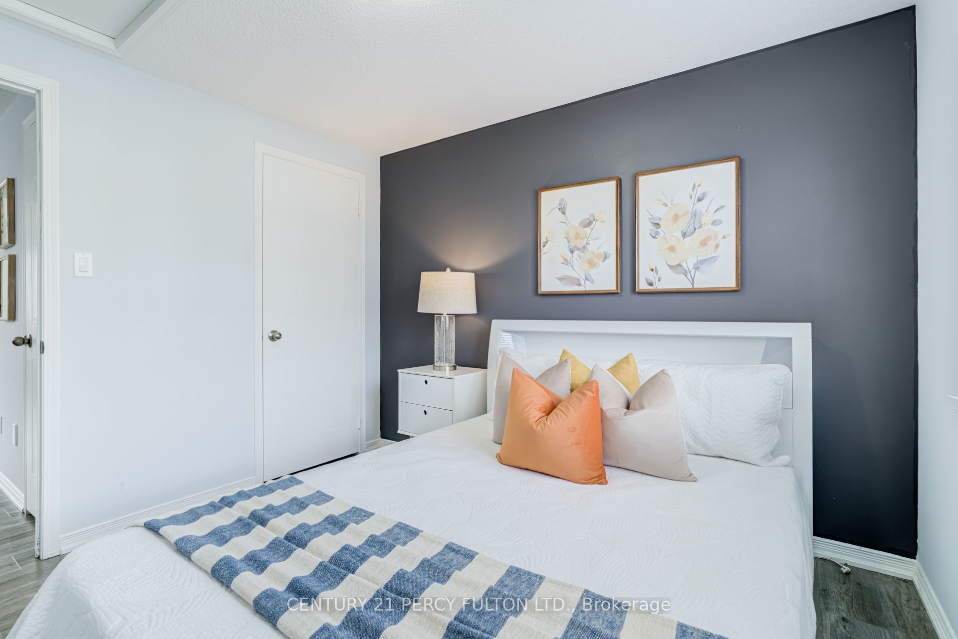 1842 Dalhousie Crescent Property Photo 24