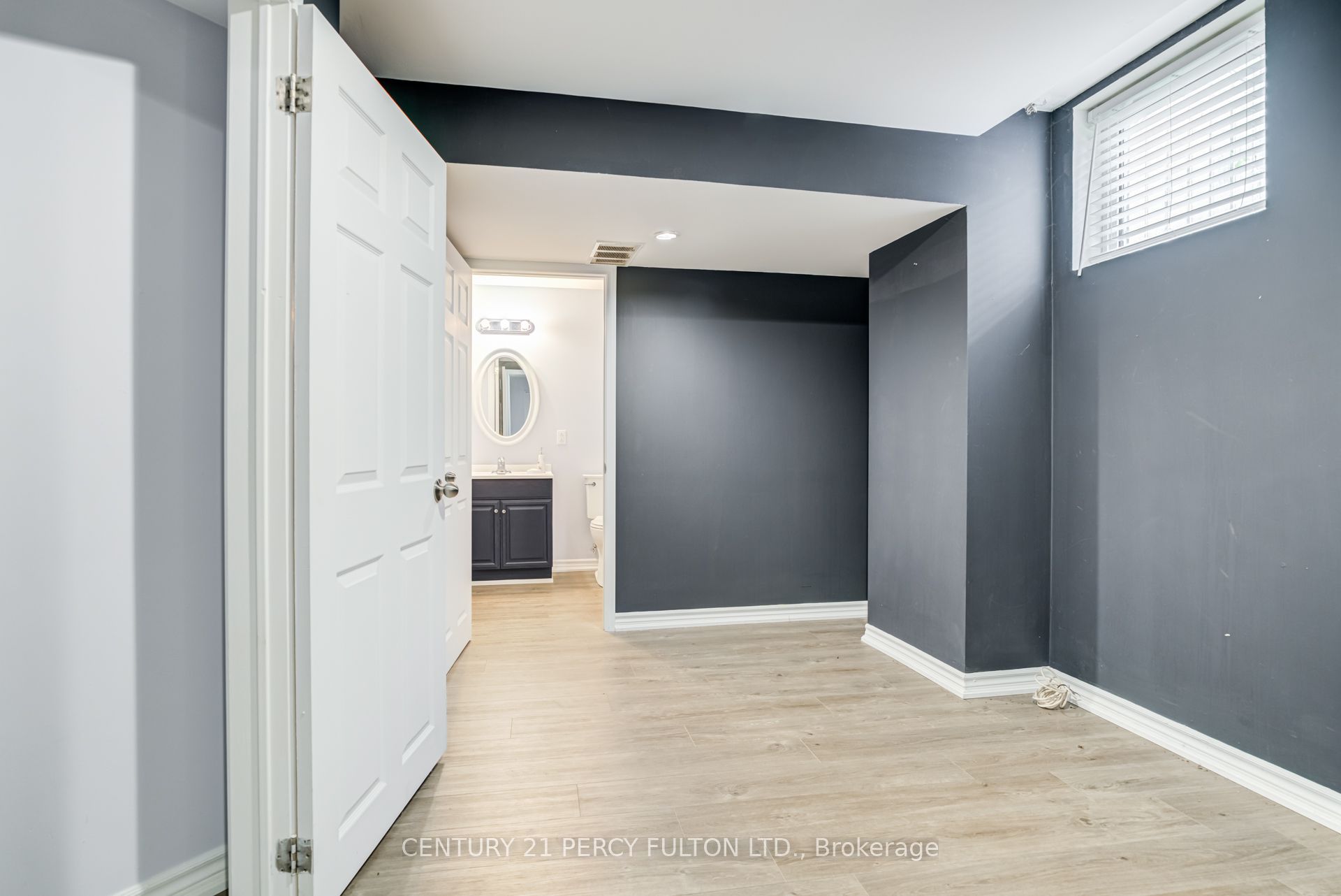 1842 Dalhousie Crescent Property Photo 33
